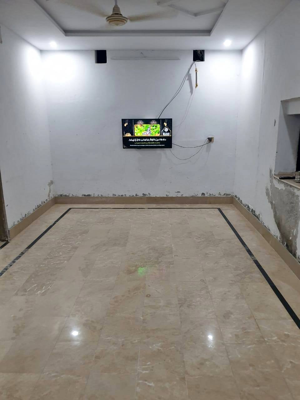 5.5 *Marla single sprit with Gas house for rent location in Bashir town ...
