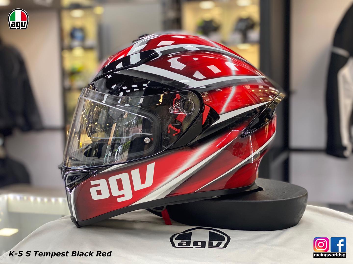 discount kids football helmets Schutt A11 Youth Helmet, Kids, Medium, White Abu Ambassadeur 5500C - large cooler bag It features a Chromoly Condition:New - No Box