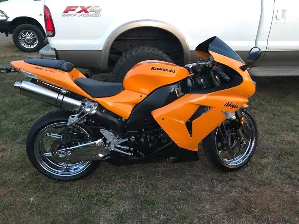 Yes or No - to this highly polished, purple ZX-11 😮