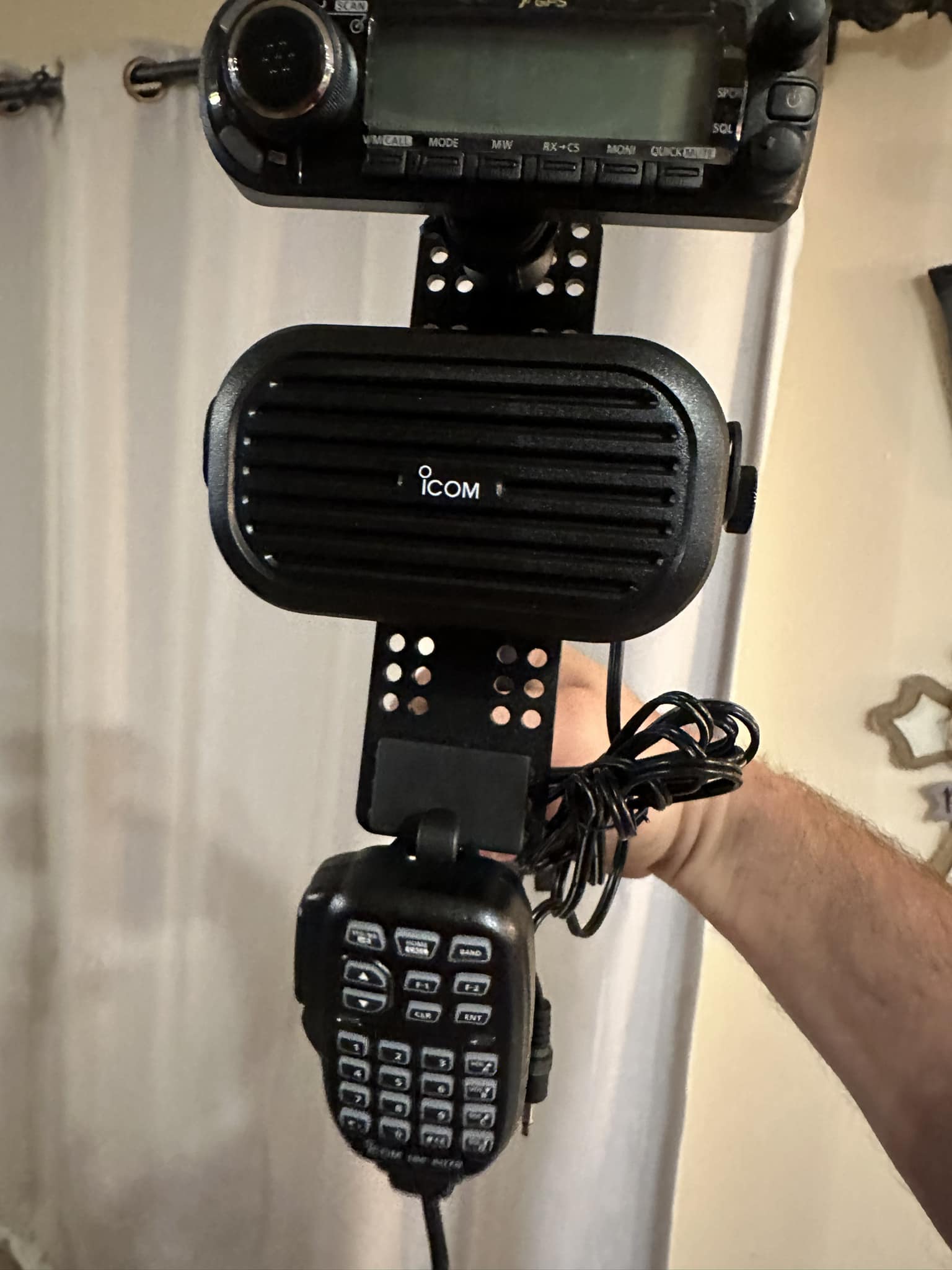 ICOM ID4100, Lido remote head mount and Bulletpoint arm. I just 