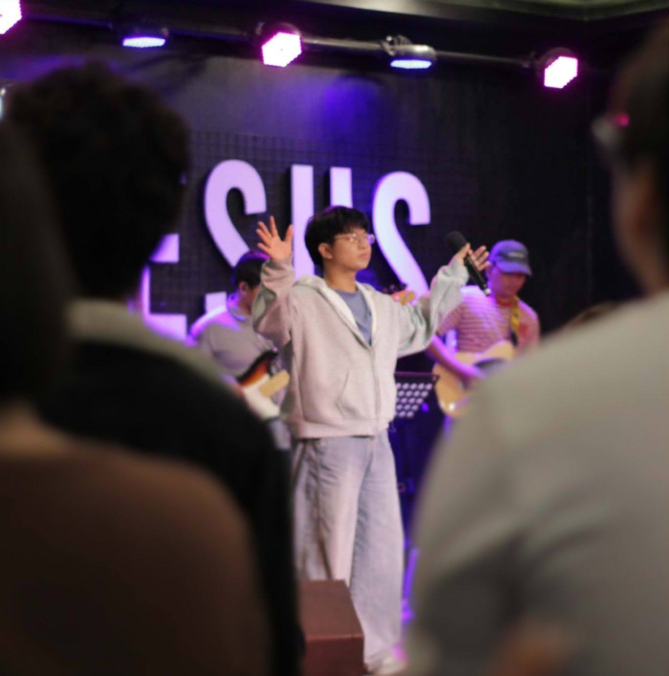 Dancing is my form of sport 😶‍🌫️ | Aeron Castro