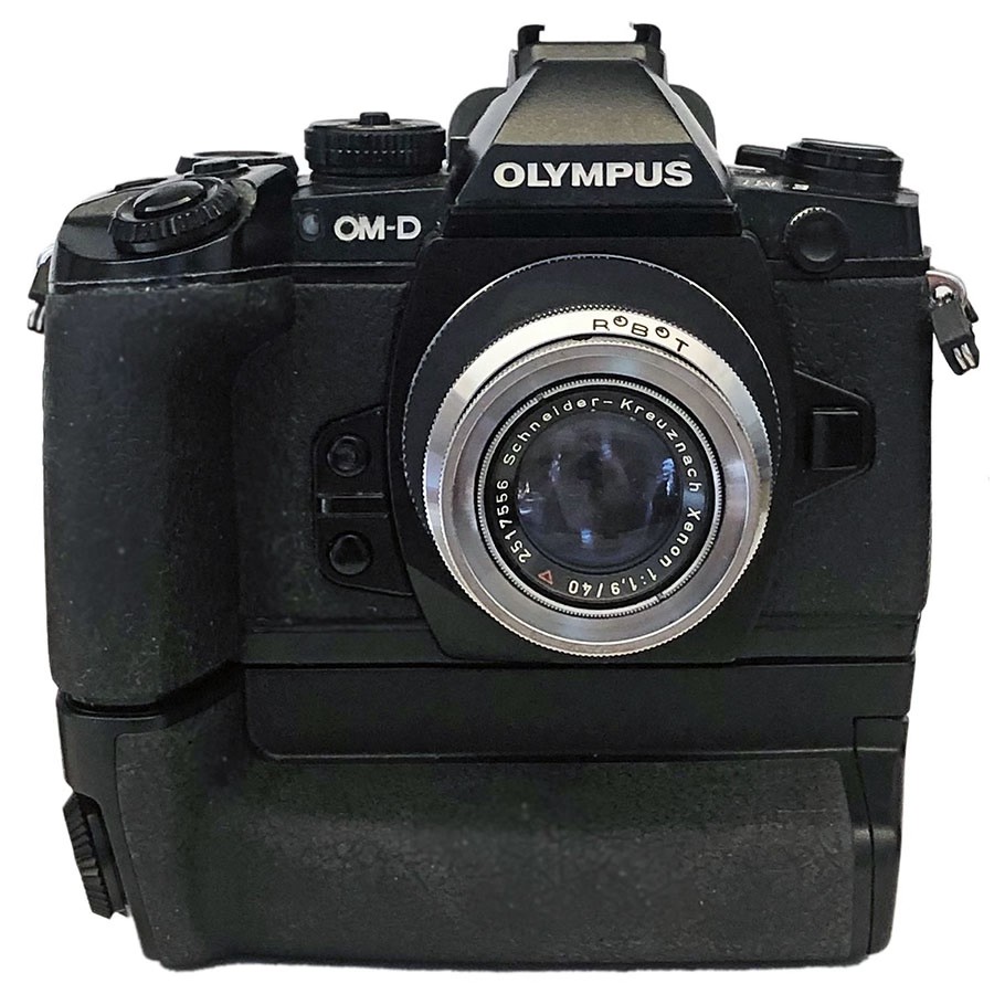 Any reviews of the 40mm f1.9 robot screw mount?