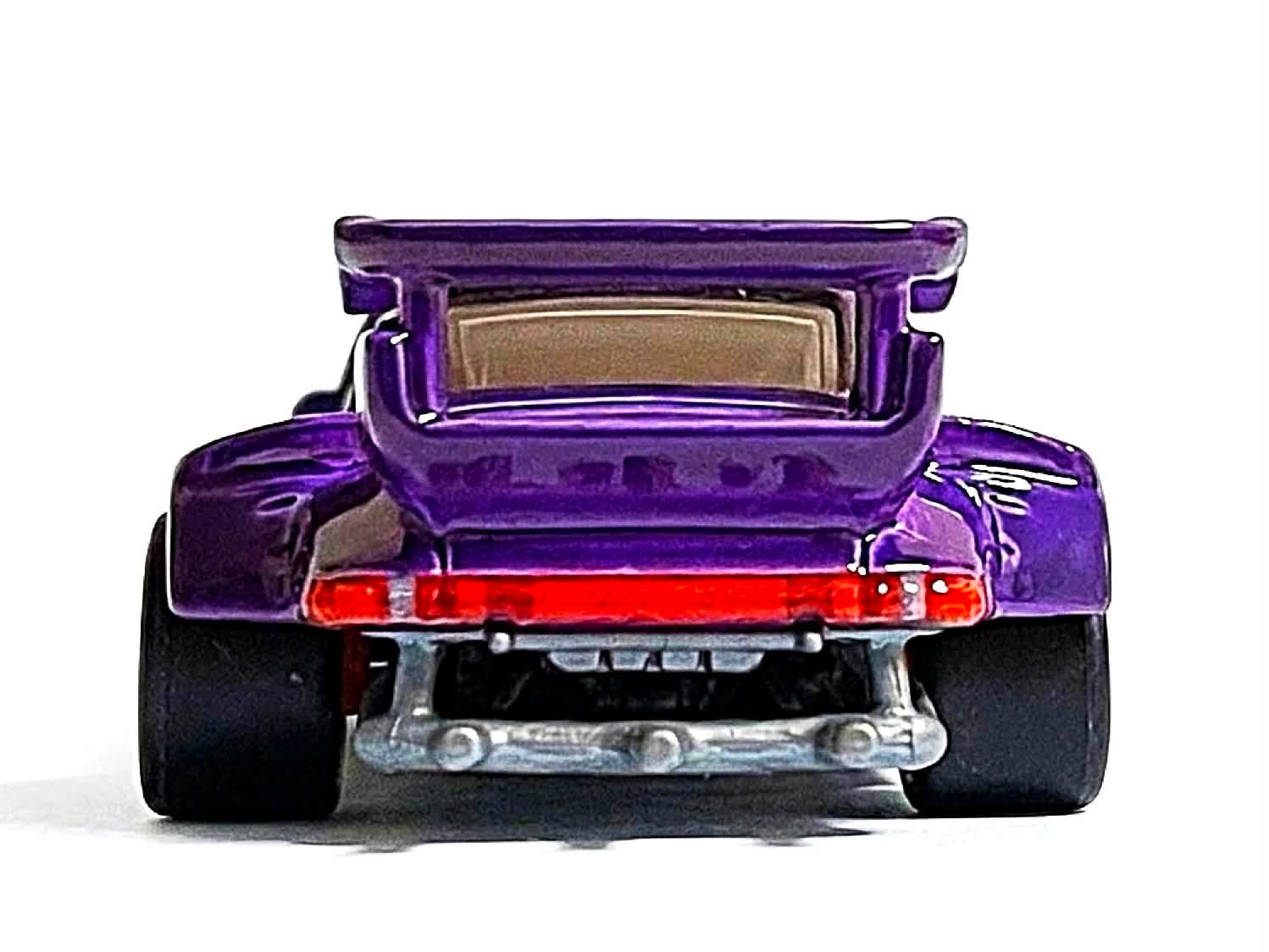 Hot Wheels RWB Porsche 930 die-cast model from 2027 Japan Convention