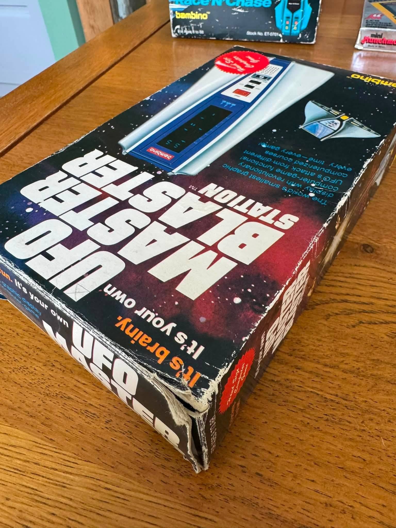 😎🤙🔥 a dead sexy Handheld by Darren Hollington 