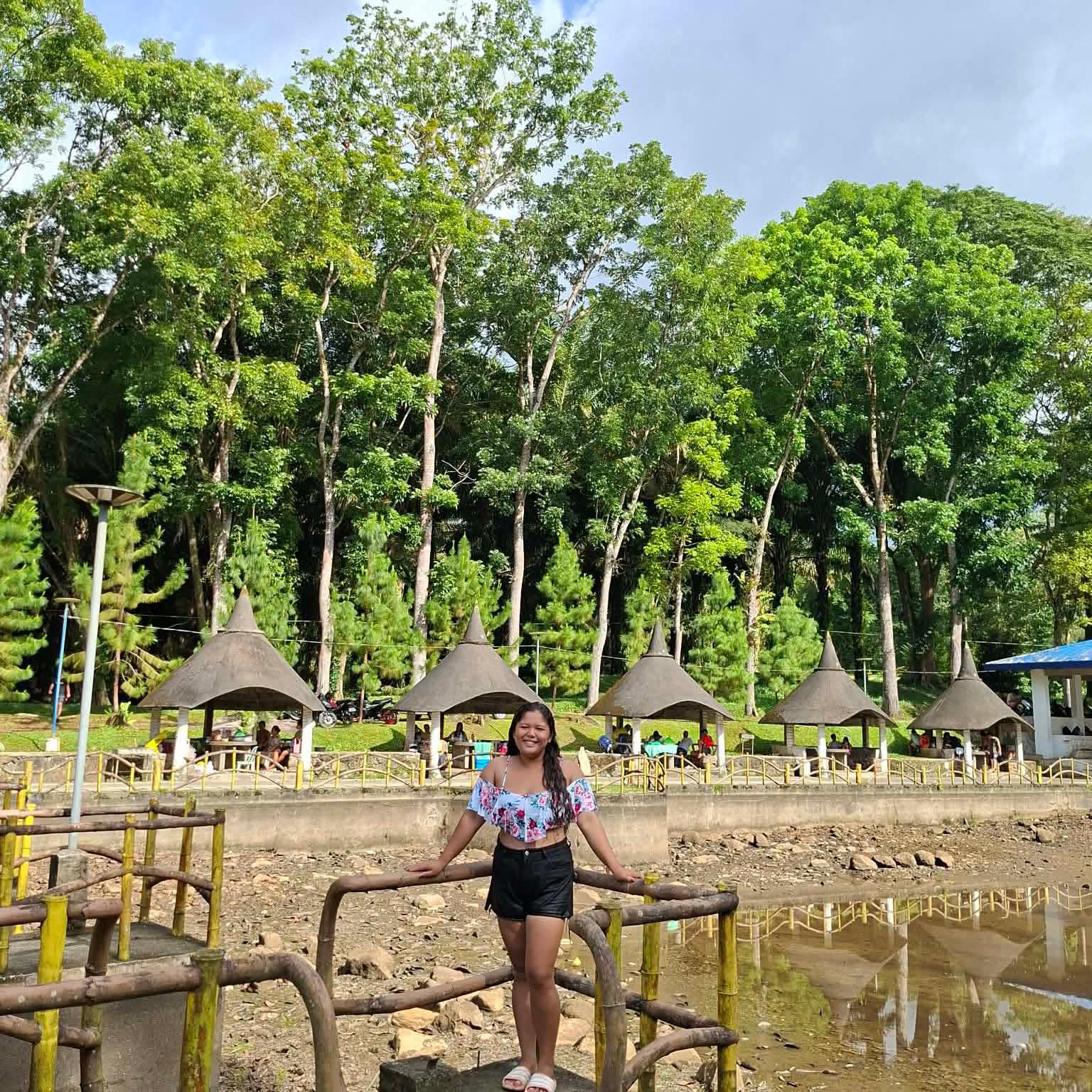 Haaaa ?? HAHAHAAHAHAHAAHA NAUNSA KA NATHALIE FAITH🤣 HAWDA MO KIAY KIAY ...
