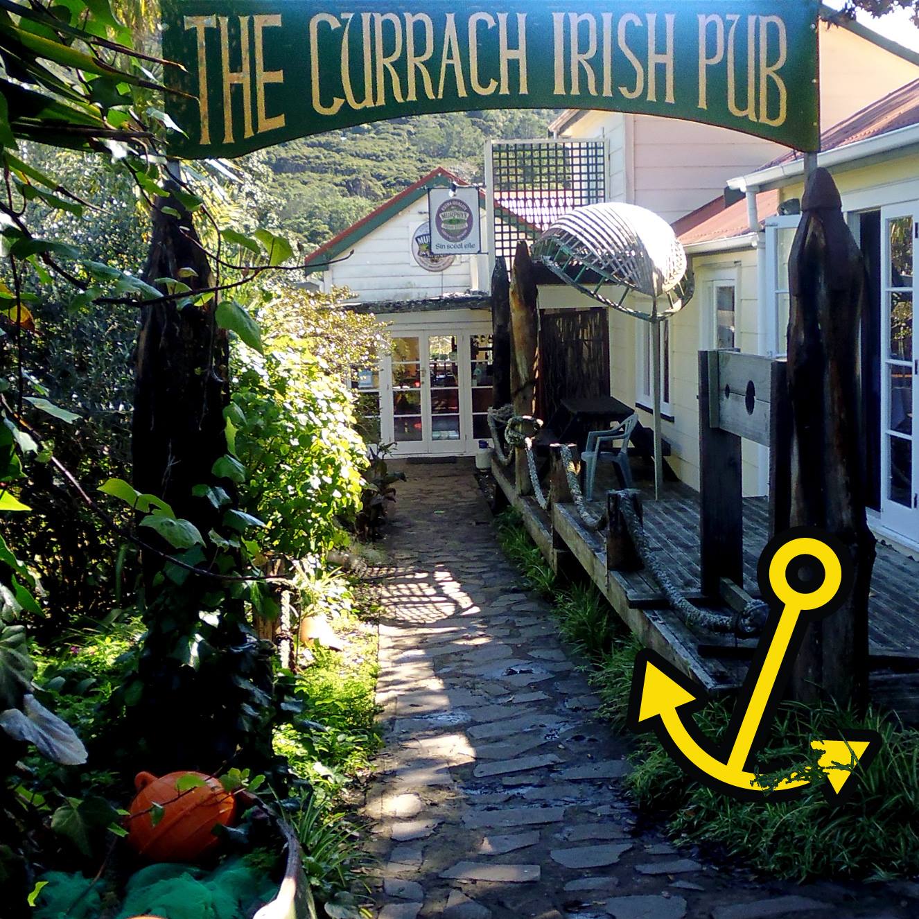 Currach Irish Pub & The Innkeeper's Lodge | Tryphena