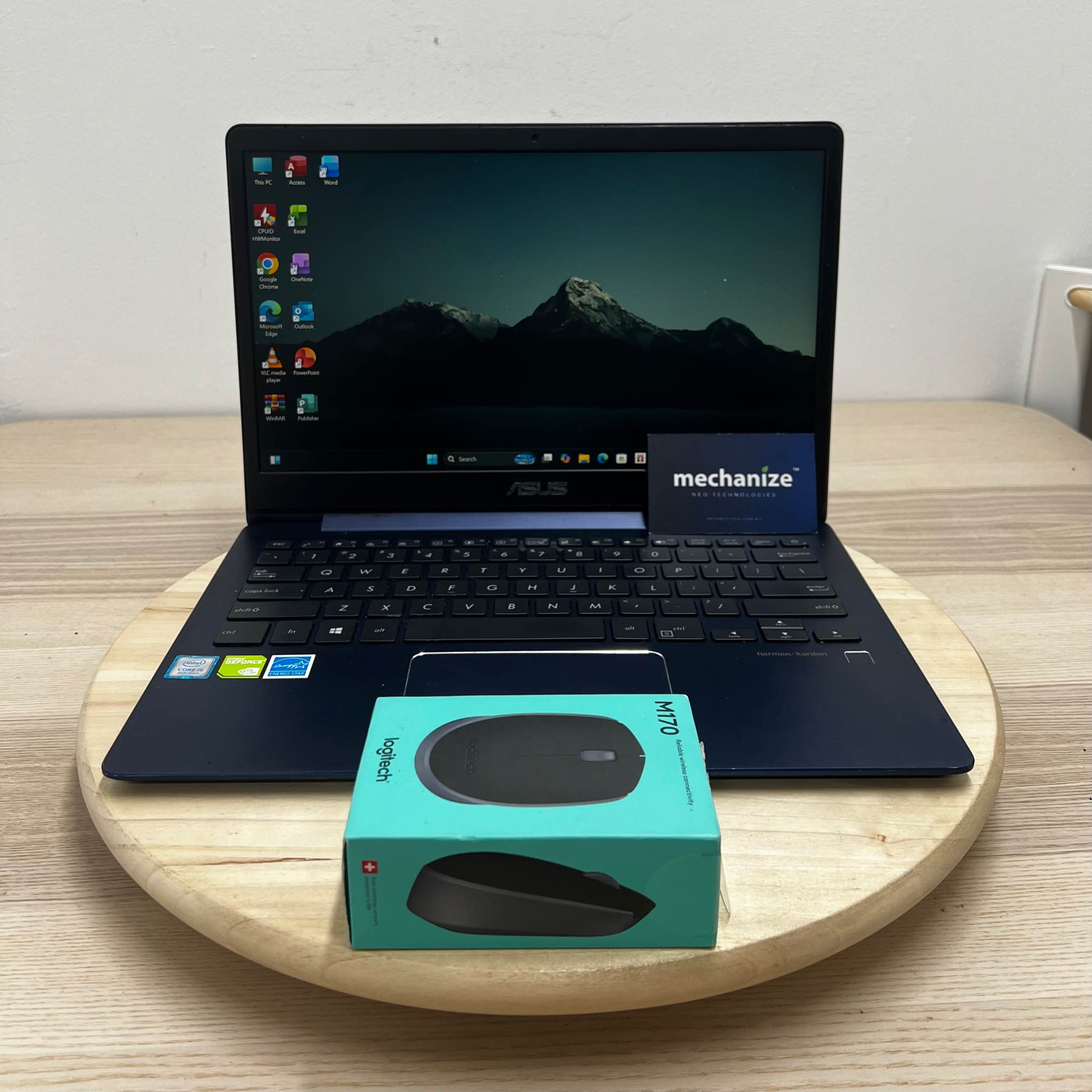 ASUS ZenBook Laptop i5 8250U MX150 Processor: IntelCorei5-8250U 