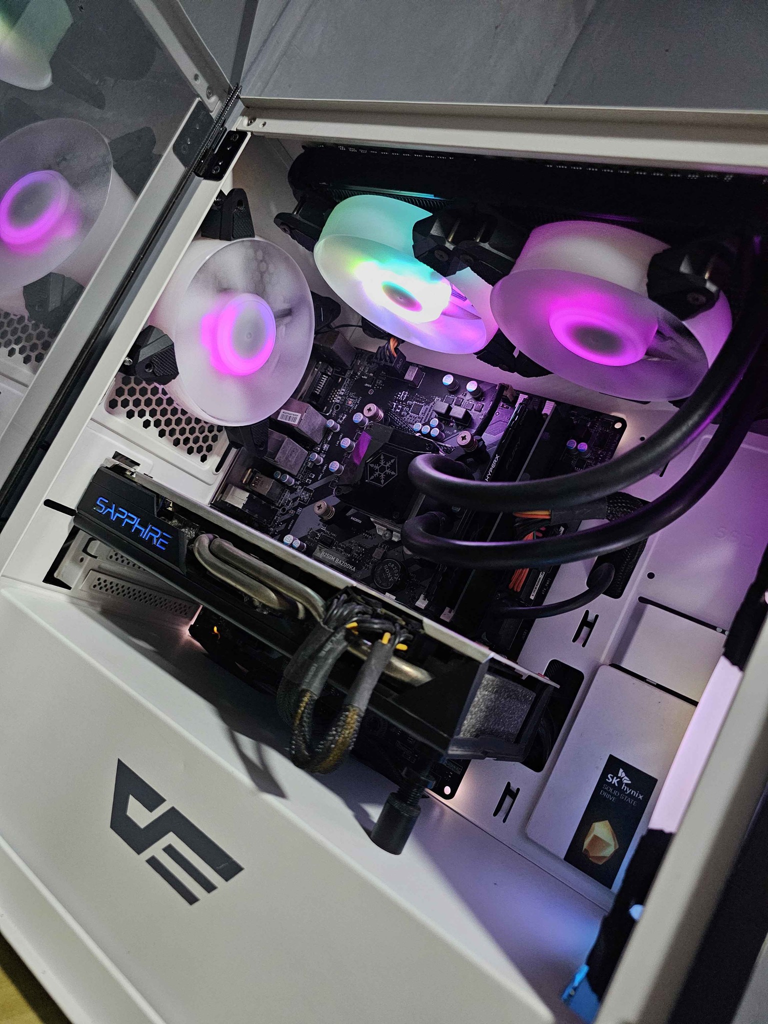 SALE >> Budget Gaming PC na naka LIQUID Cooling na tapos naka 8GB Video ...