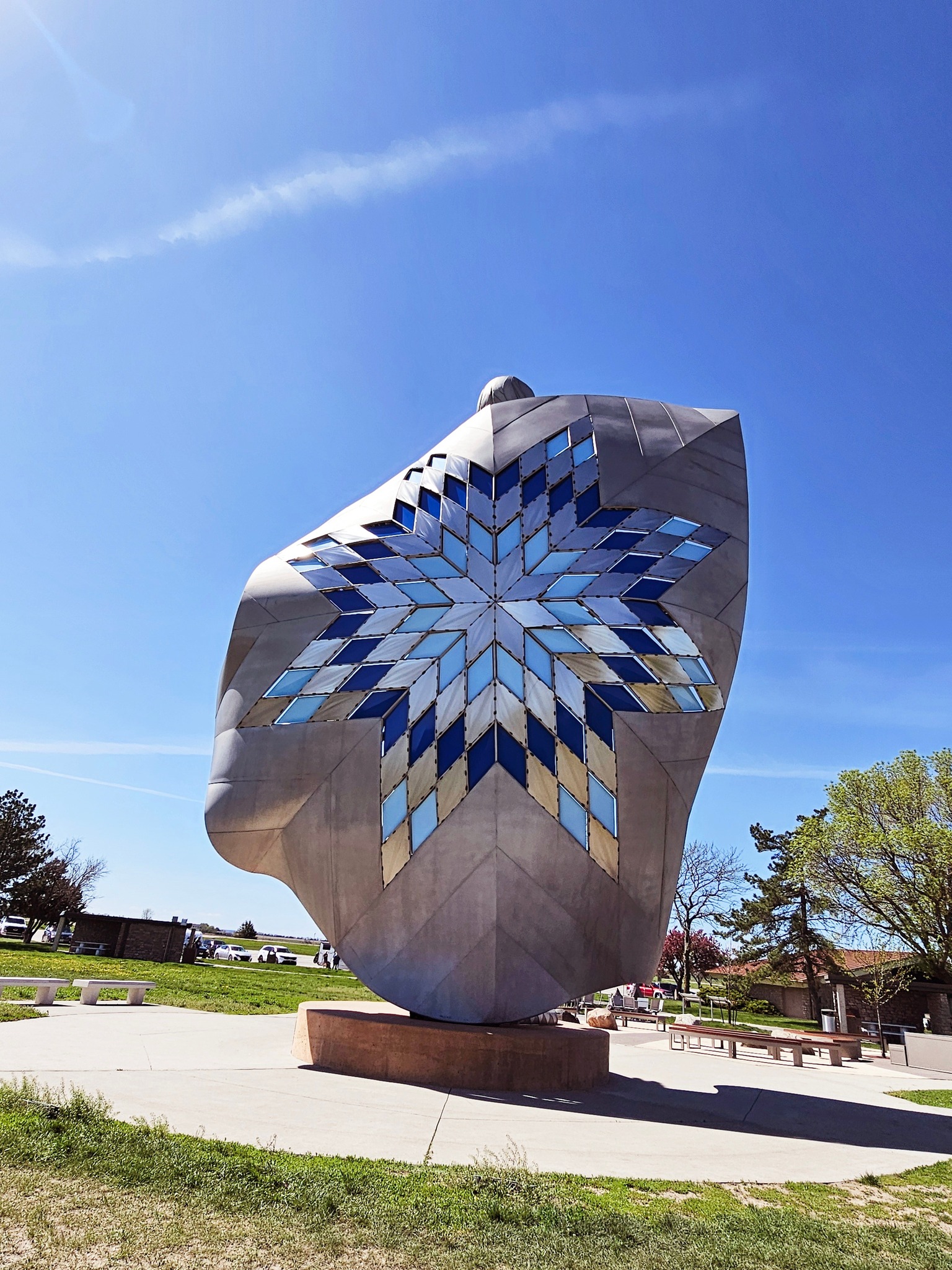 Exploring Dignity of Earth and Sky statue and Akta Lakota Museum