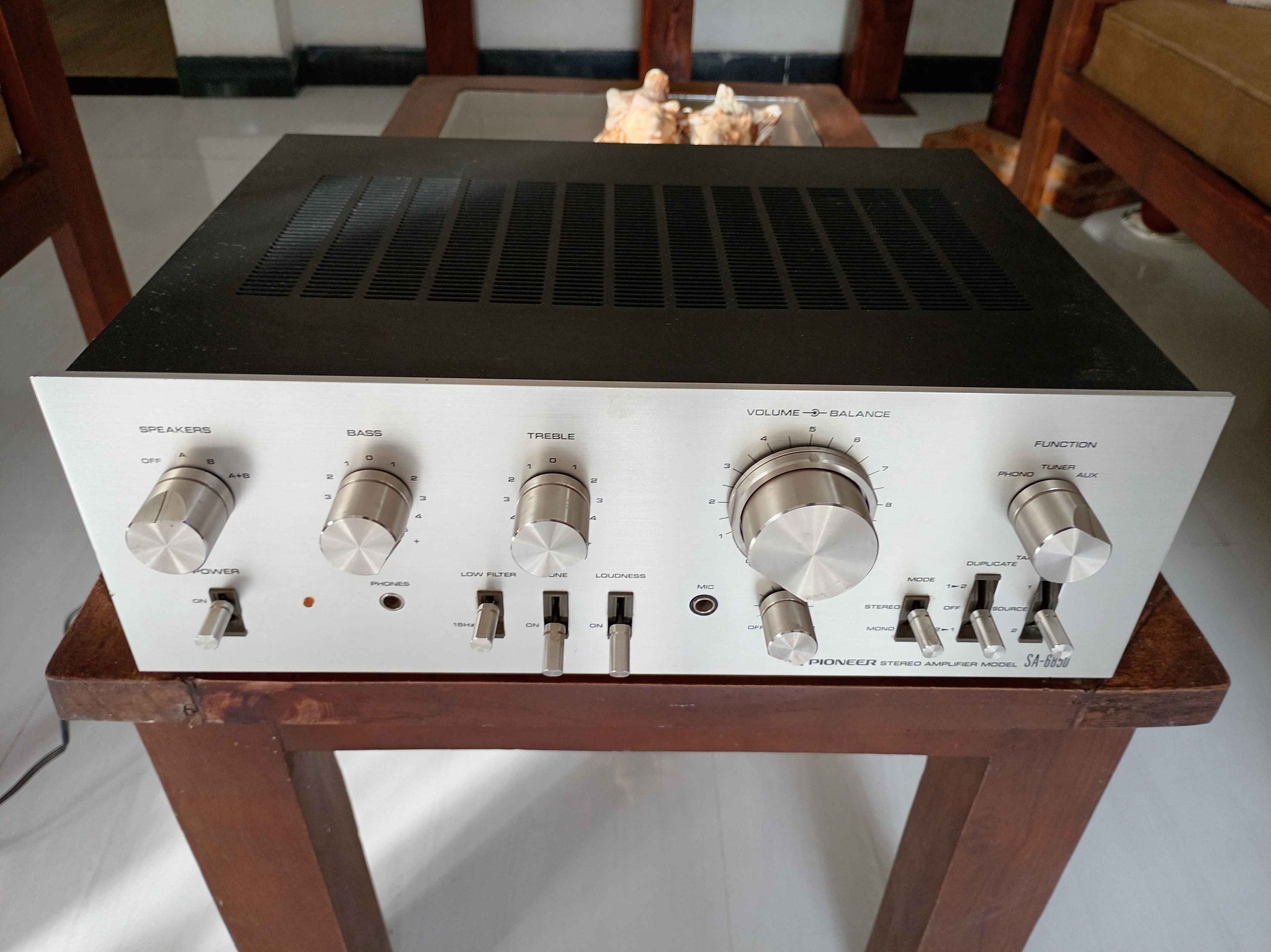 Pioneer SA 6850 stereo amplifier good condition colty sound 45W