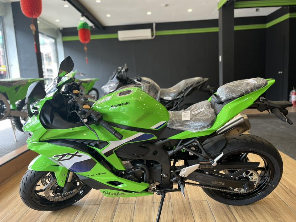 Kawasaki ninja zx-4rr for sale in Manila
