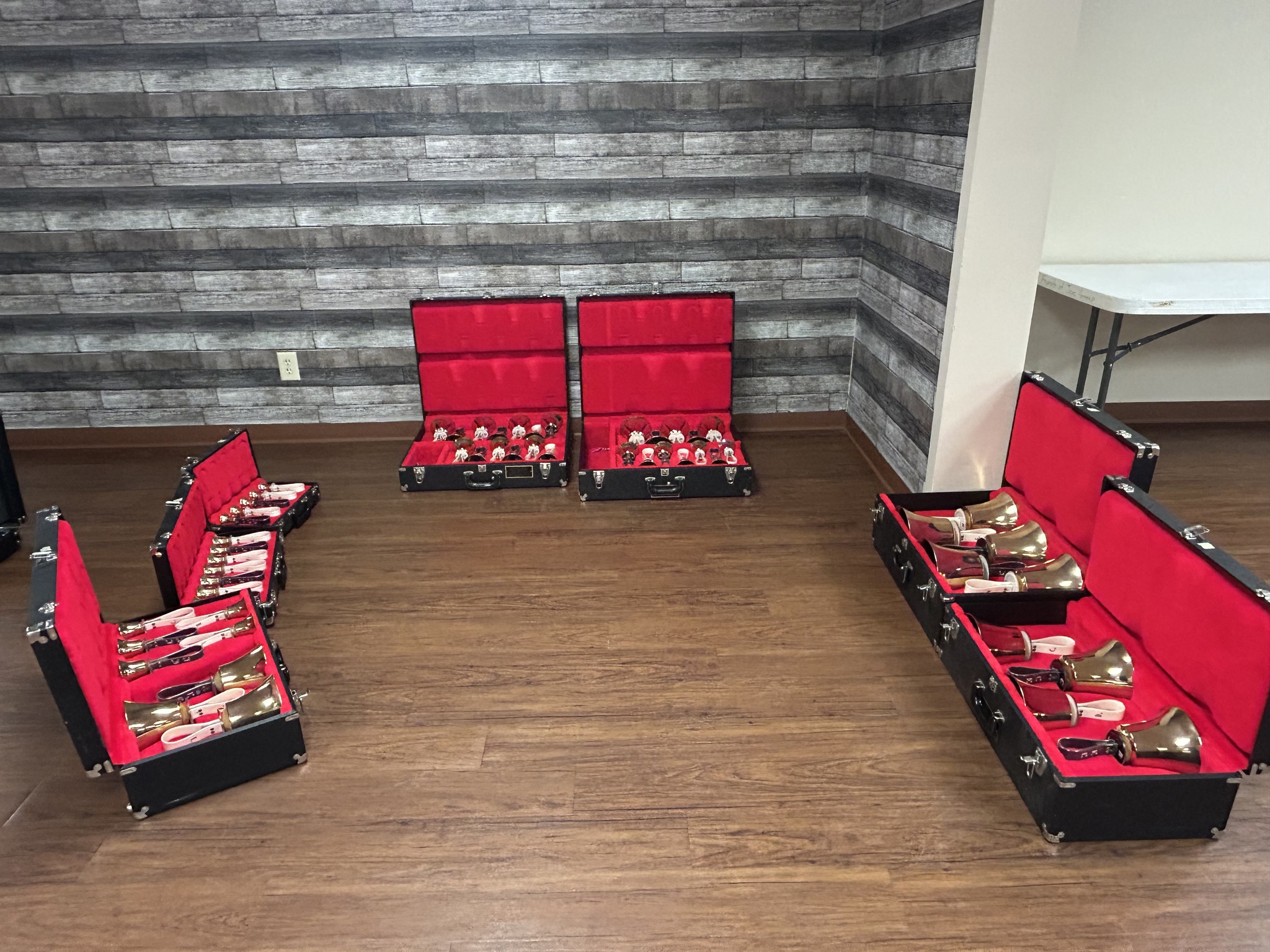 Denver Baptist Church selling 4.5 octave malmark handbells