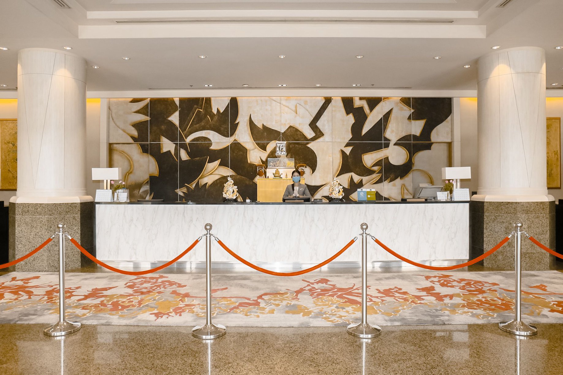 Stay at Miracle... - Miracle Grand Convention Hotel