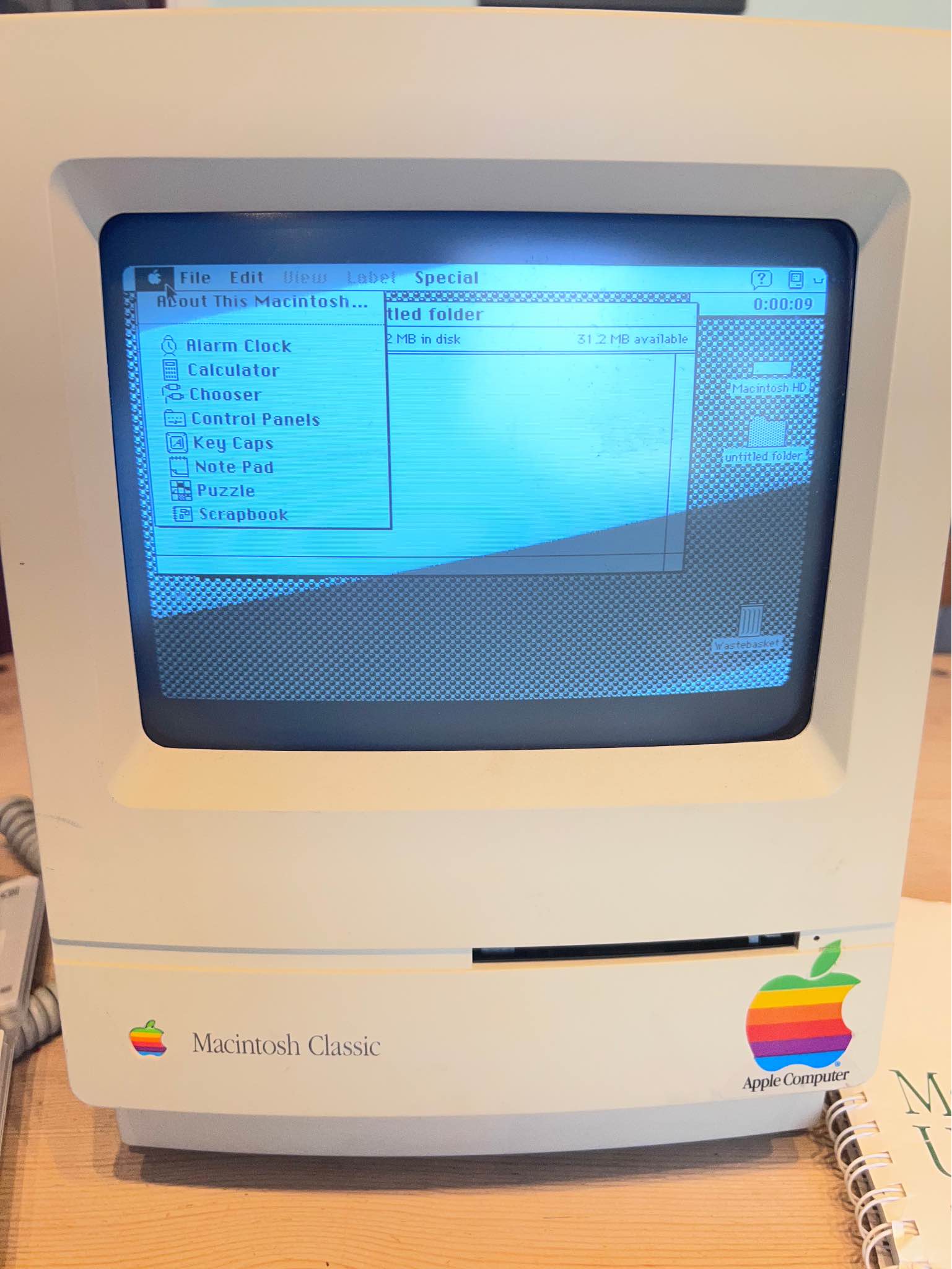 Apple Macintosh Classic 1991 Vintage Computer - Desktop Computers ...