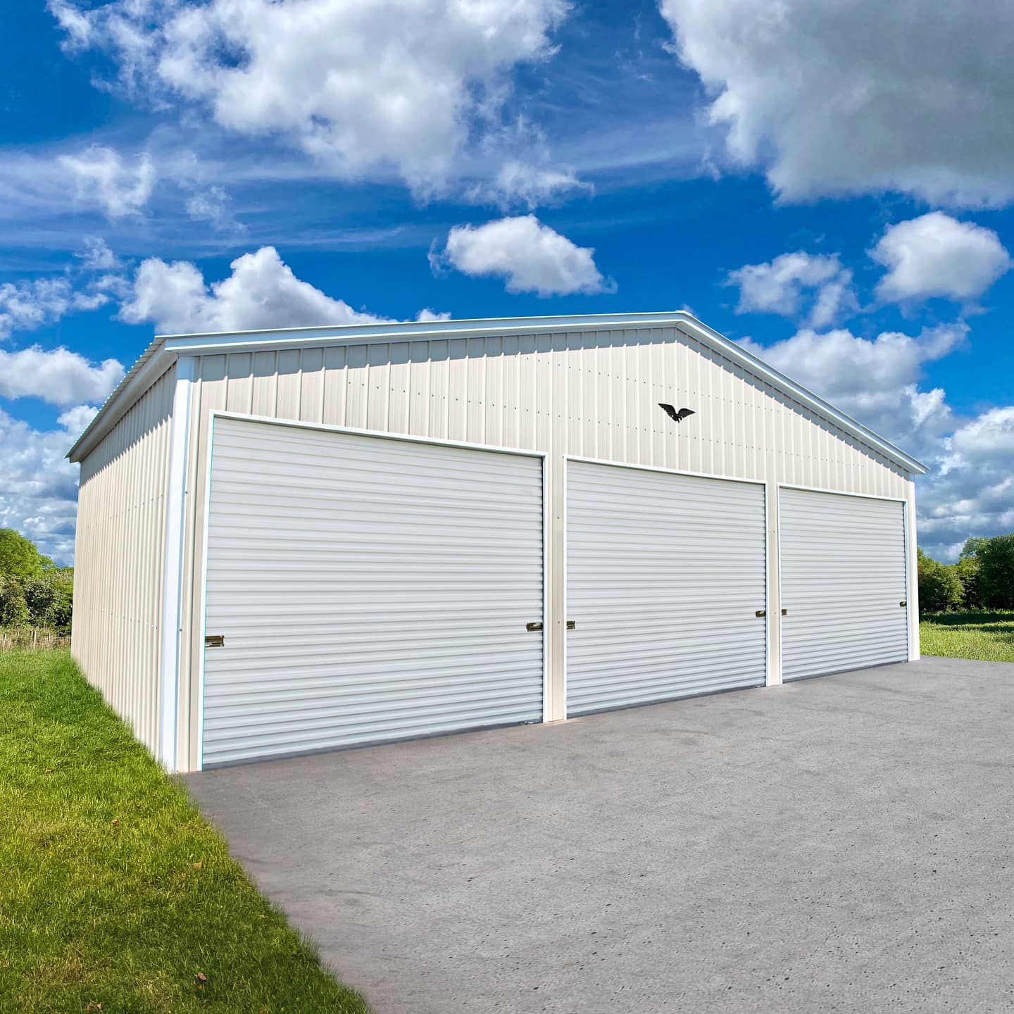 This 34x25x10 3-Bay... - Hunt Portable Buildings - Shell Knob