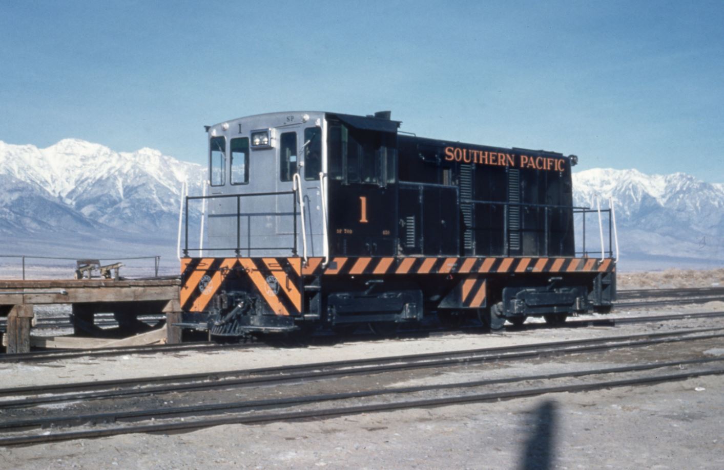 Southern Pacific narrow gauge number 1 in early paint scheme