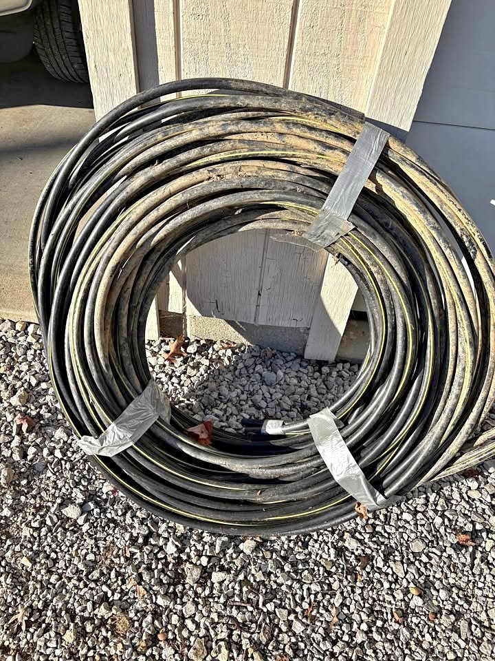 Or Best Offer 250 MCM 117 Feet Underground Triplex Wire - Cables