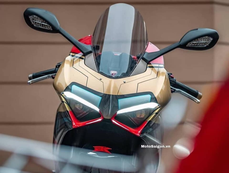 ducati iron man helmet XSociety Gold Iron-Man - MK5 Jarvis Iron-Man Mask Low voltage reminder 7 Real-Life Iron Man Motorcycle Helmet