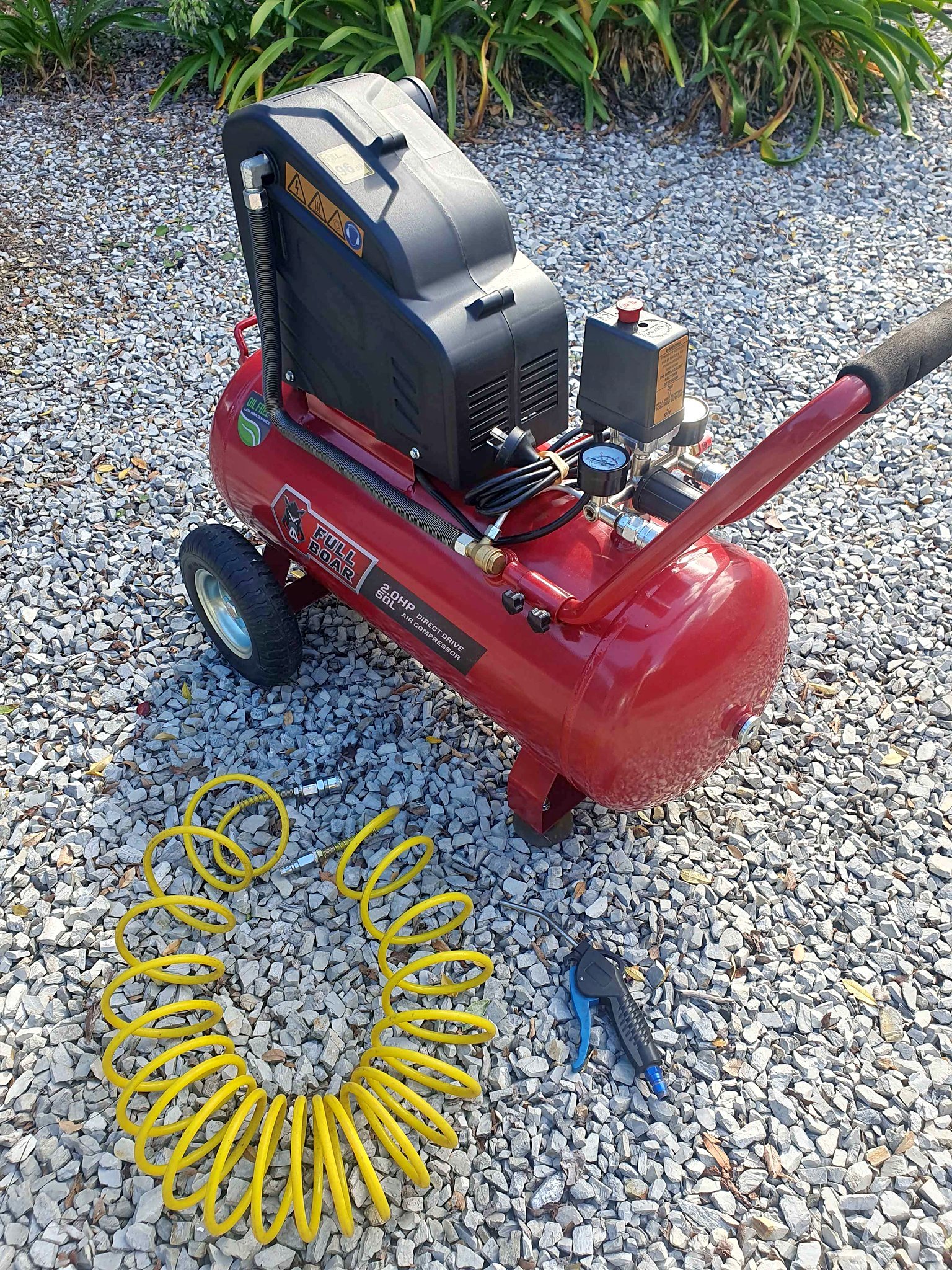 Spot lights, maxtrax, xtm air compressor - Air Compressors - Launceston ...