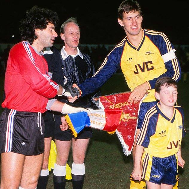 アーセナルvフランス戦 マッチデイプログラム １９８９年 On this Valentines day 1989: France played Arsenal as a warm-up
