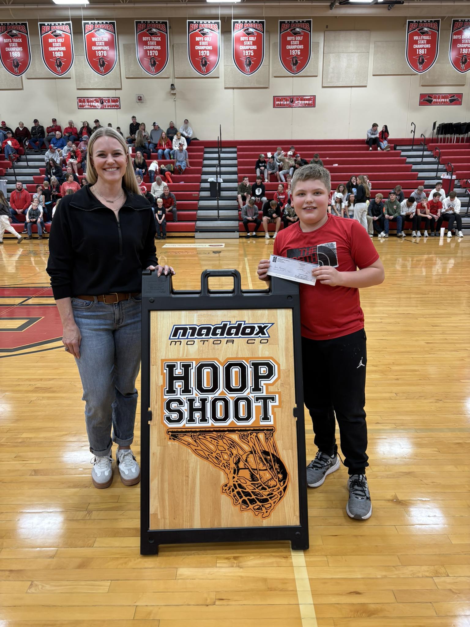 Maddox - 🏀🏀CONGRATS to Sam Plummer🏀🏀 Sam sank the 3-POINTER and won BIG ...