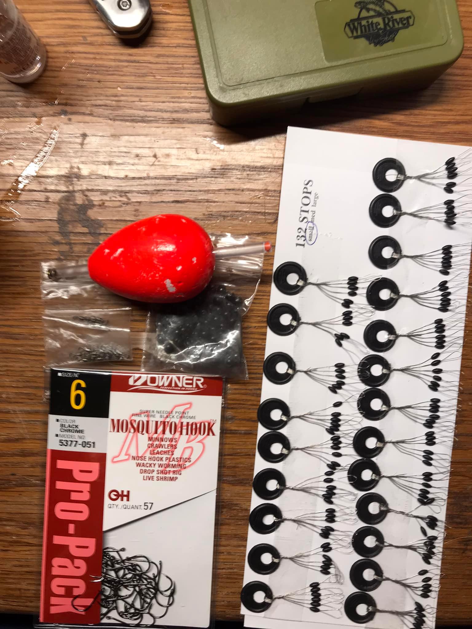 bobber weight hook Fishing Tackle Kit, 130pcs Freshwater Fishing Gear Slip Bobbers Rig Making Set with Fishing Hooks Floats Jig Heads Sinkers Swivels Soft Lures Wire Leaders Tackle Box for Bass Trout Crappie Engineered for serious salmon and steelhead anglers 🎣 This Simple Bobber Rig