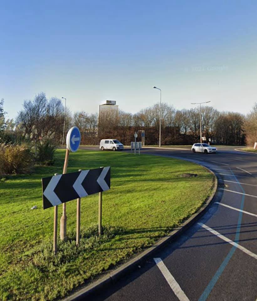 Gi Grimsby News - ‘Car on fire’ near Pyewipe Roundabout...