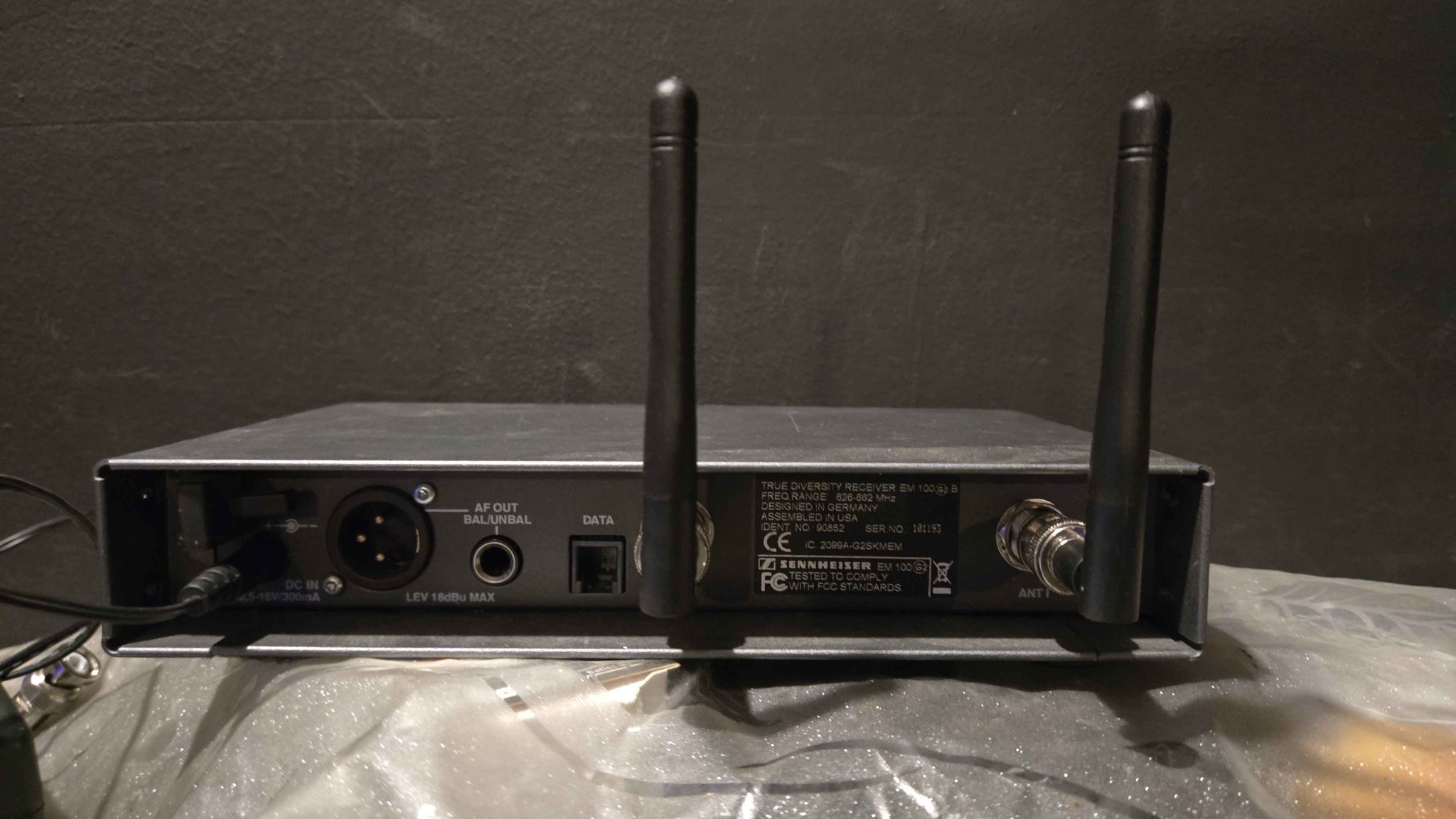 Sennheiser wireless microphone, G2 series system with E865 condenser ...