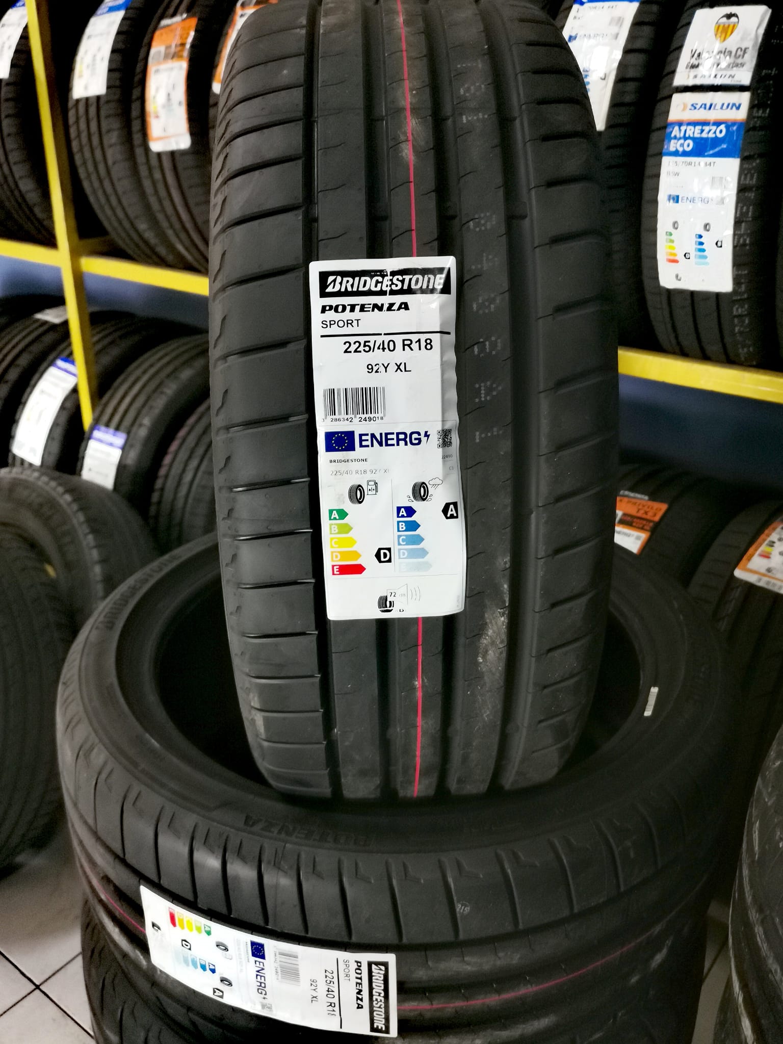 Mercendes C Class goes with Bridgestone Potenza Sport 225/40R18 