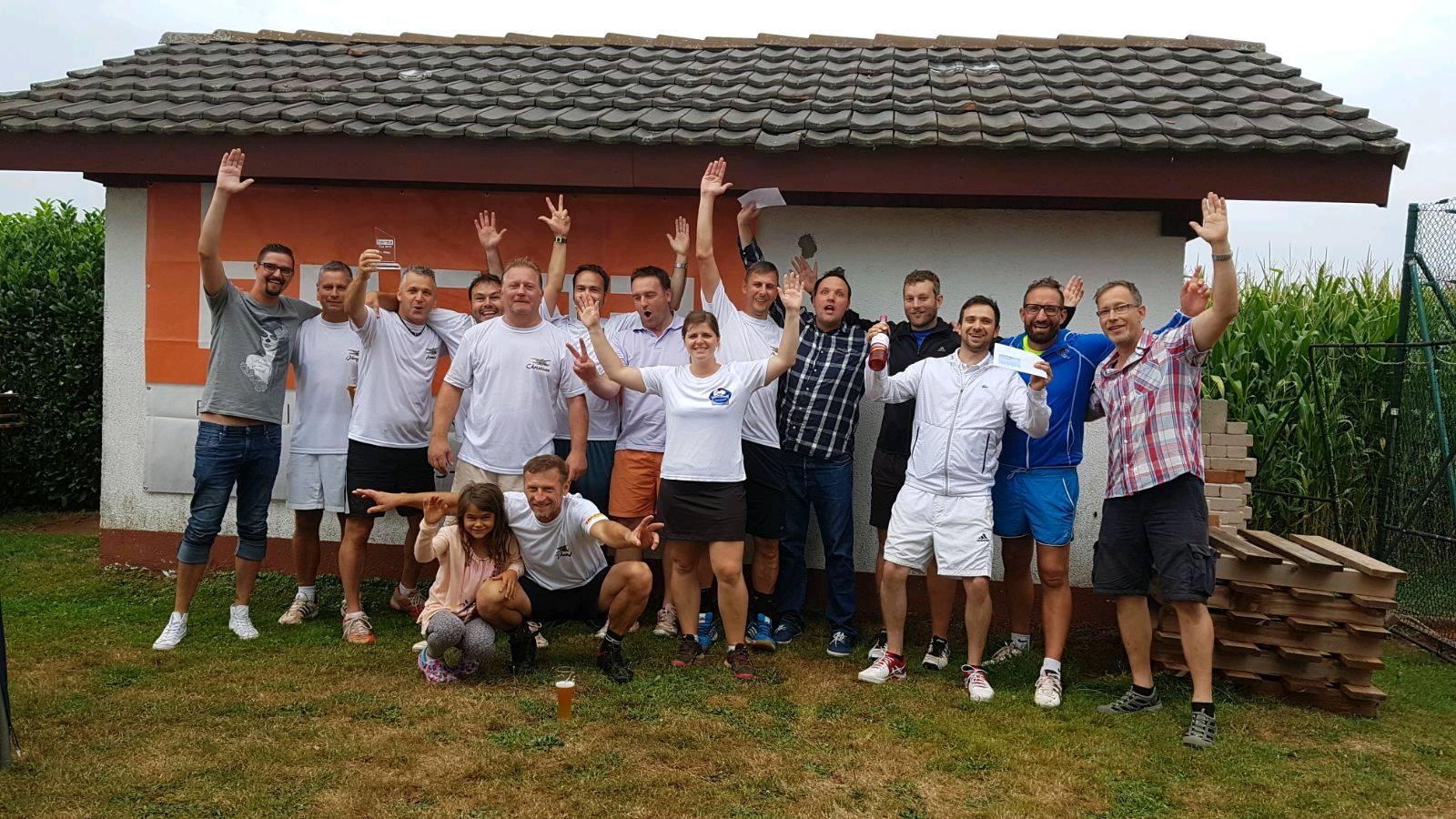 Tc Fautenbach Sommerfest Erfolgreich Trotz Regenschauer