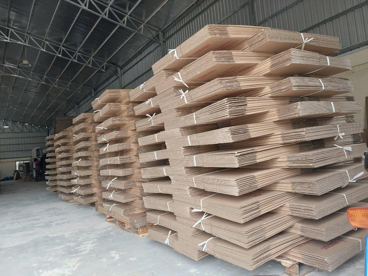 Racking - - ធ្នើរស្តុកទំនិញ - Flexi Racks - ខ្នាត បណ្តោយ 1960mm x ទទឹង ...