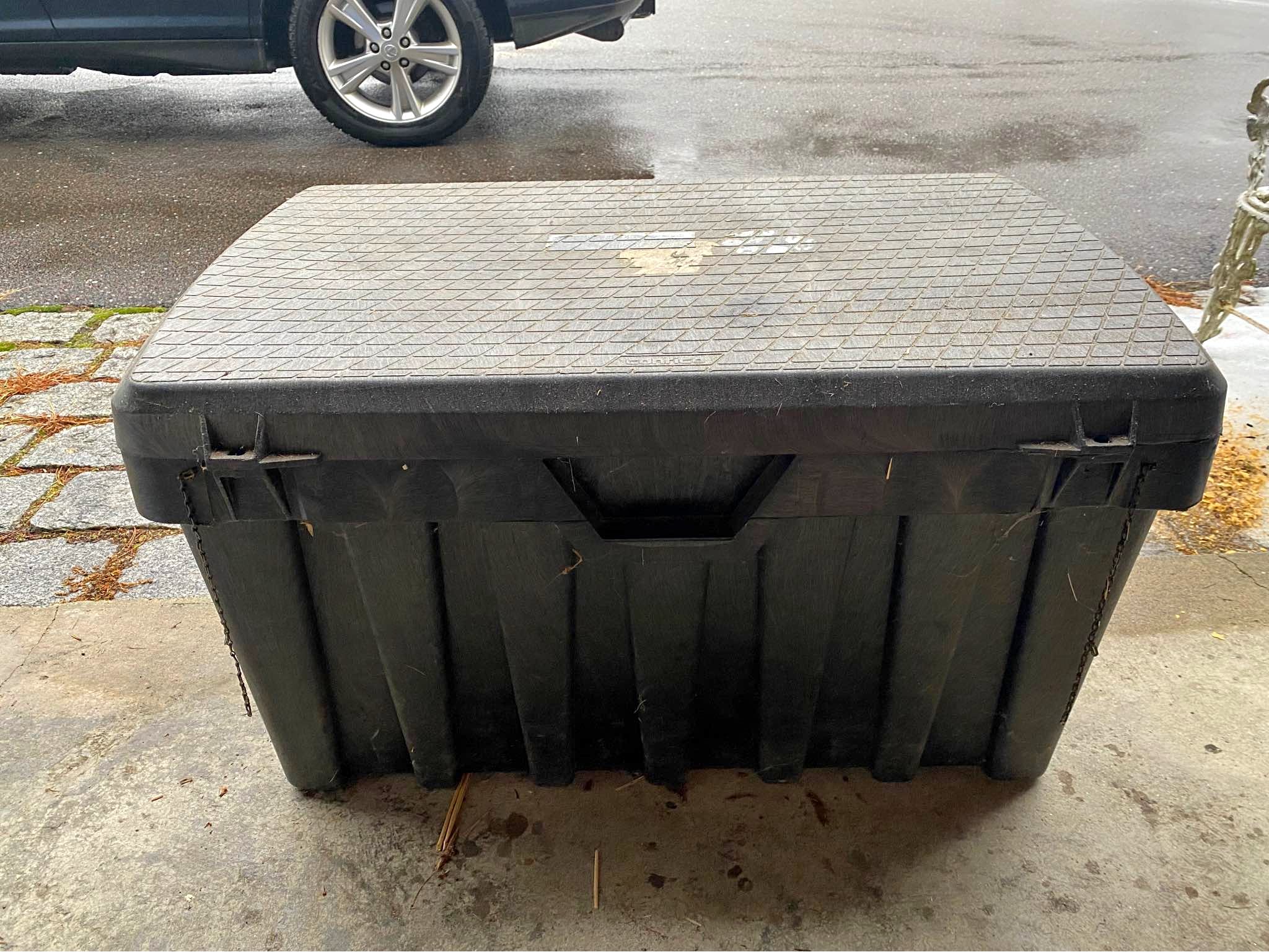 Contico plastic horse trunk and storage bin - Trunks & Chests ...
