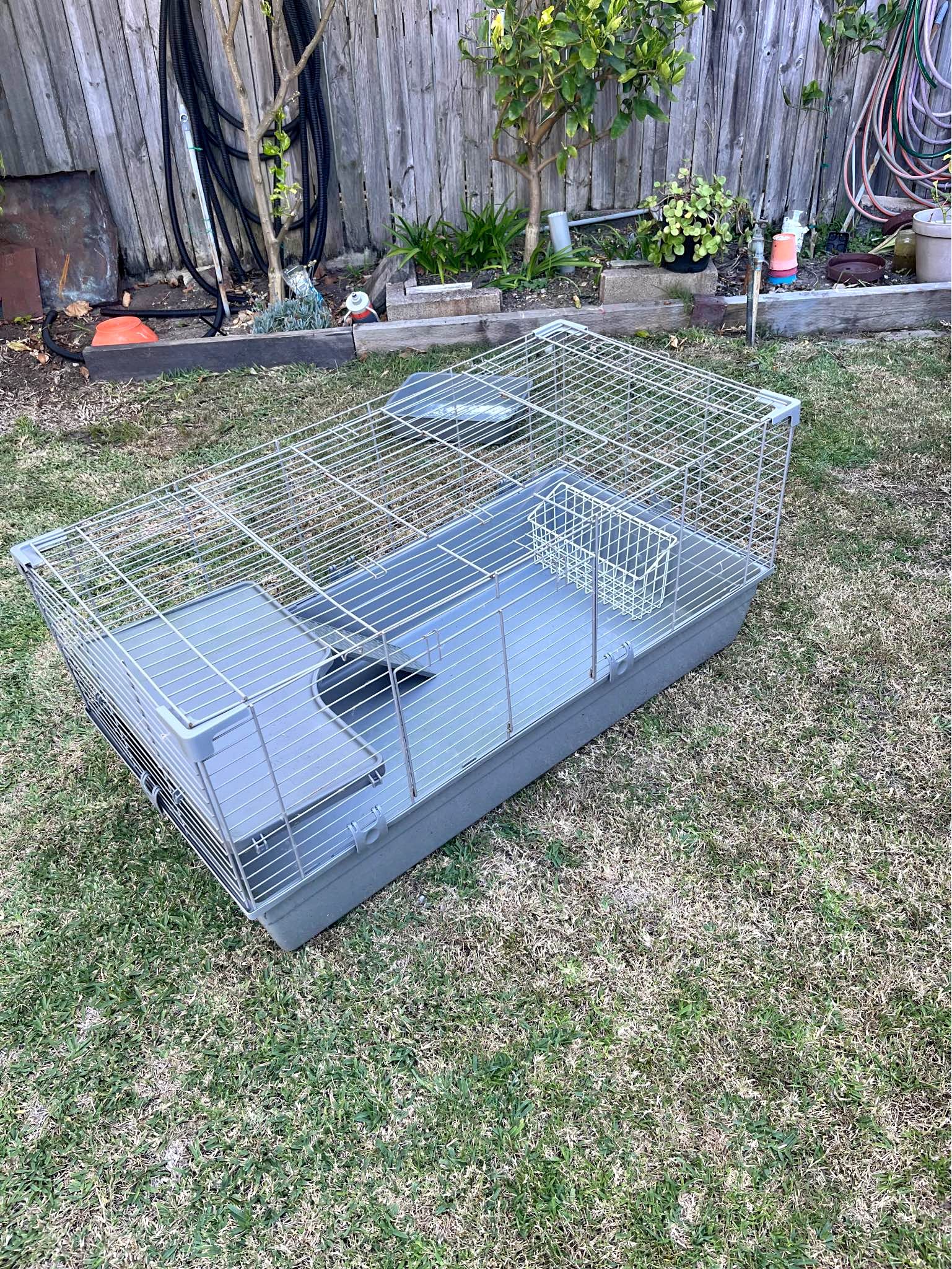 Rabbit, chicken, Guinea pig pet Hutch cage - Pet Crates & Carriers ...