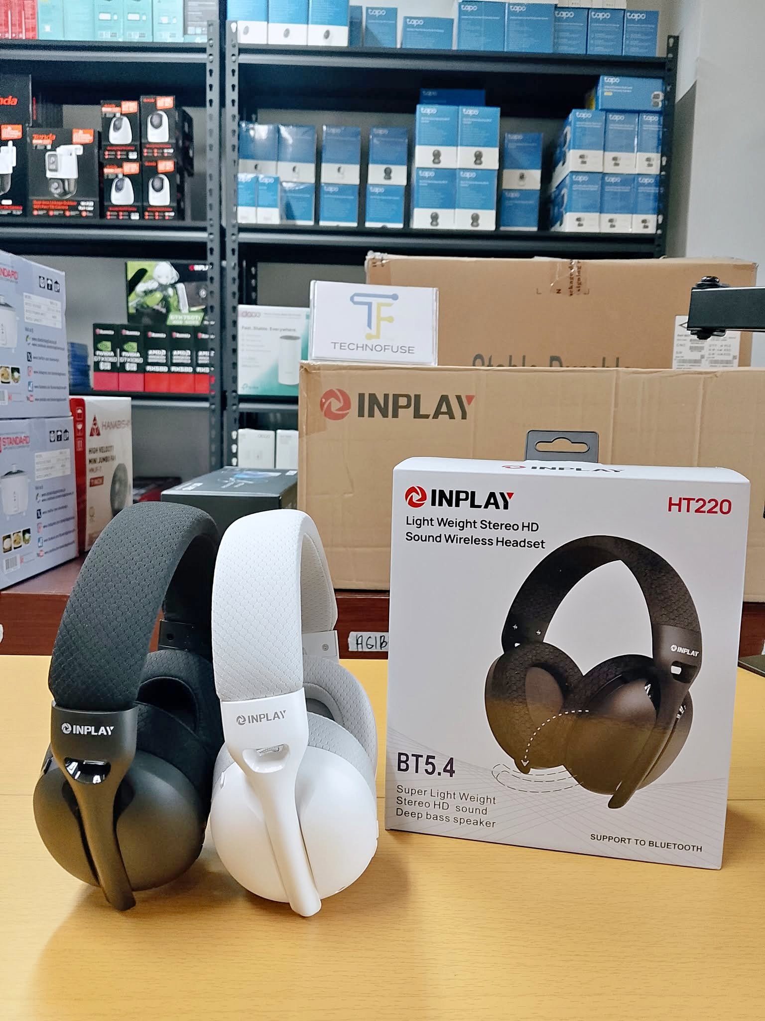 ↳ Inplay HT220 Black / white Wireless Bluetooth Headset With Mic Over ...