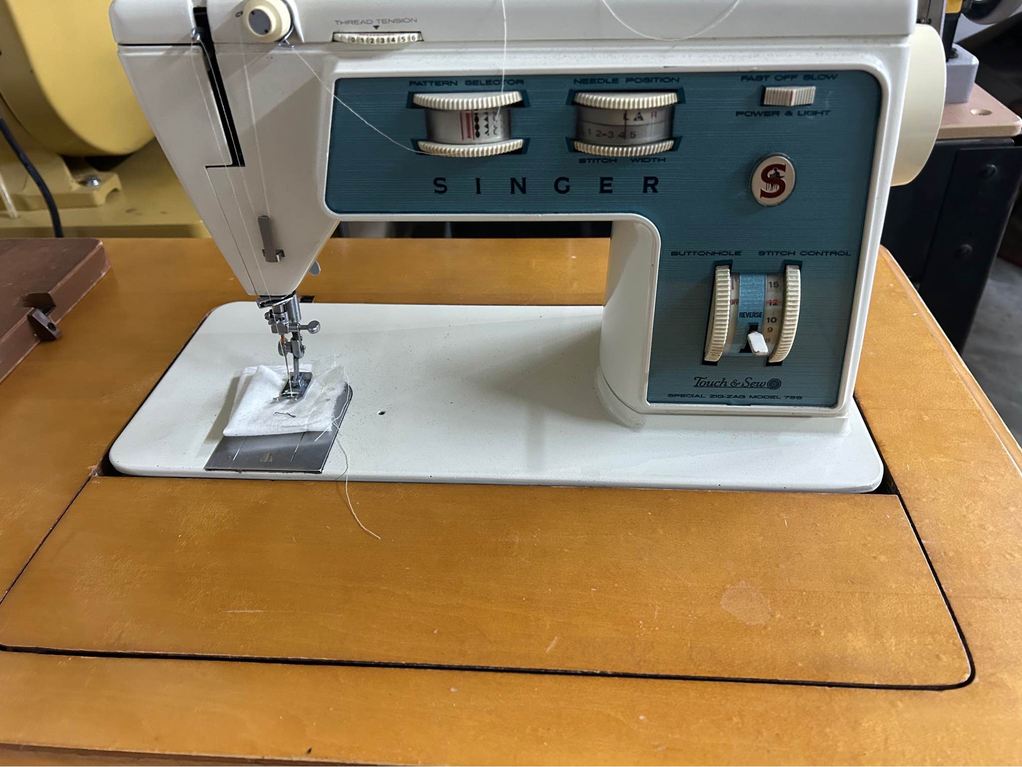 1970’s Singer Sew and Touch Zig Zag model 756 - Sewing Machines - Grand ...