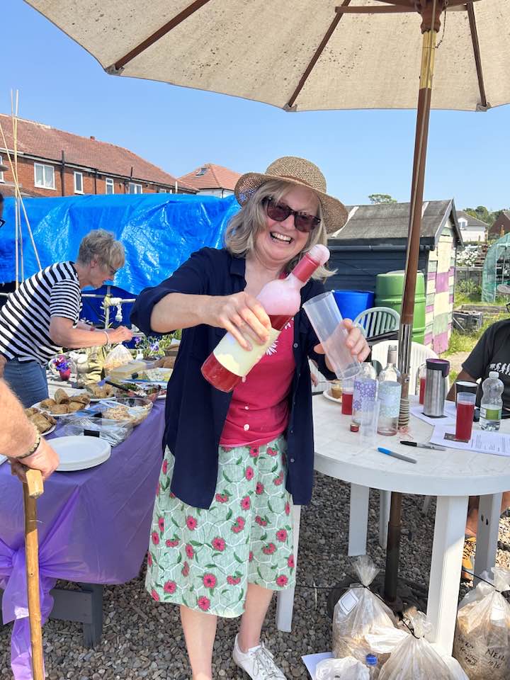 Incredible Edible Garforth | It was lovely to have Gemma & Renata join ...