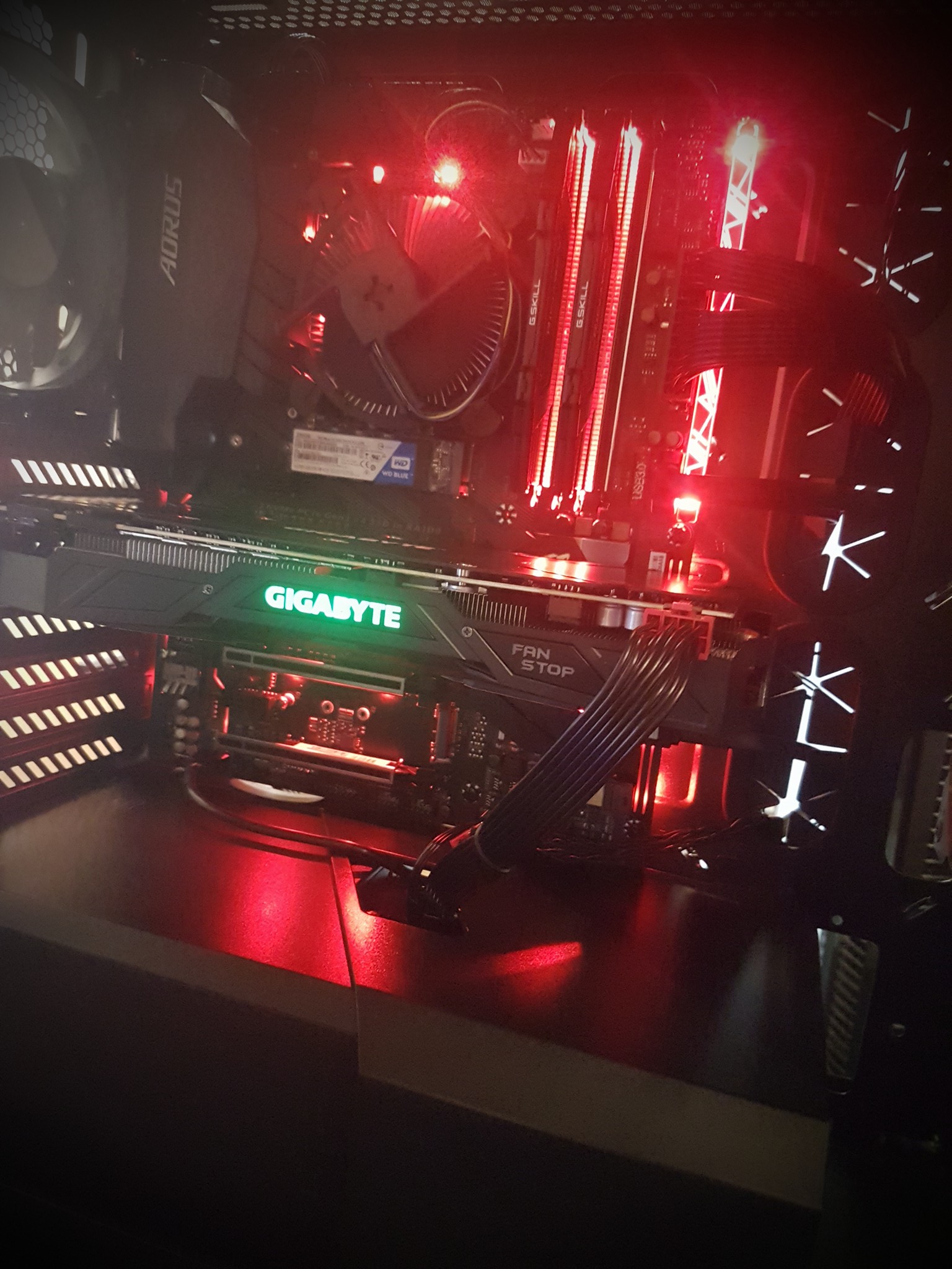My build gigabyte z97x gaming 5 i7-4790k oc 4.8ghz delided zotac