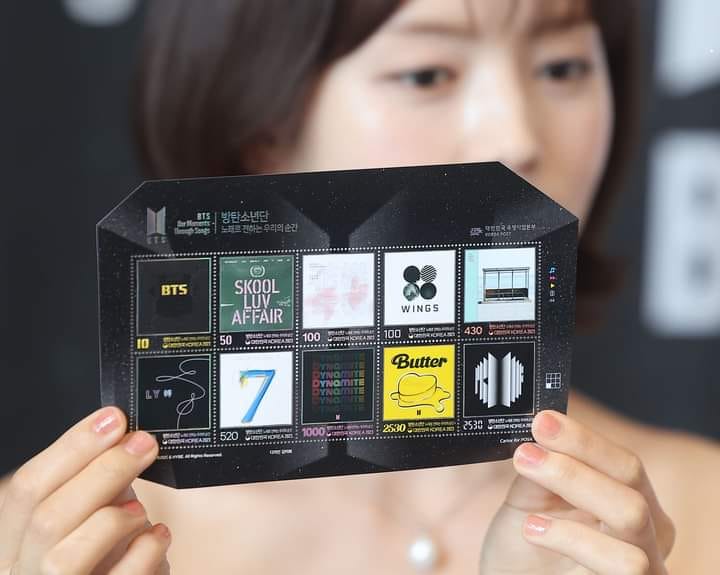 Does BTS album come with extra photocard? | Toronto, ON