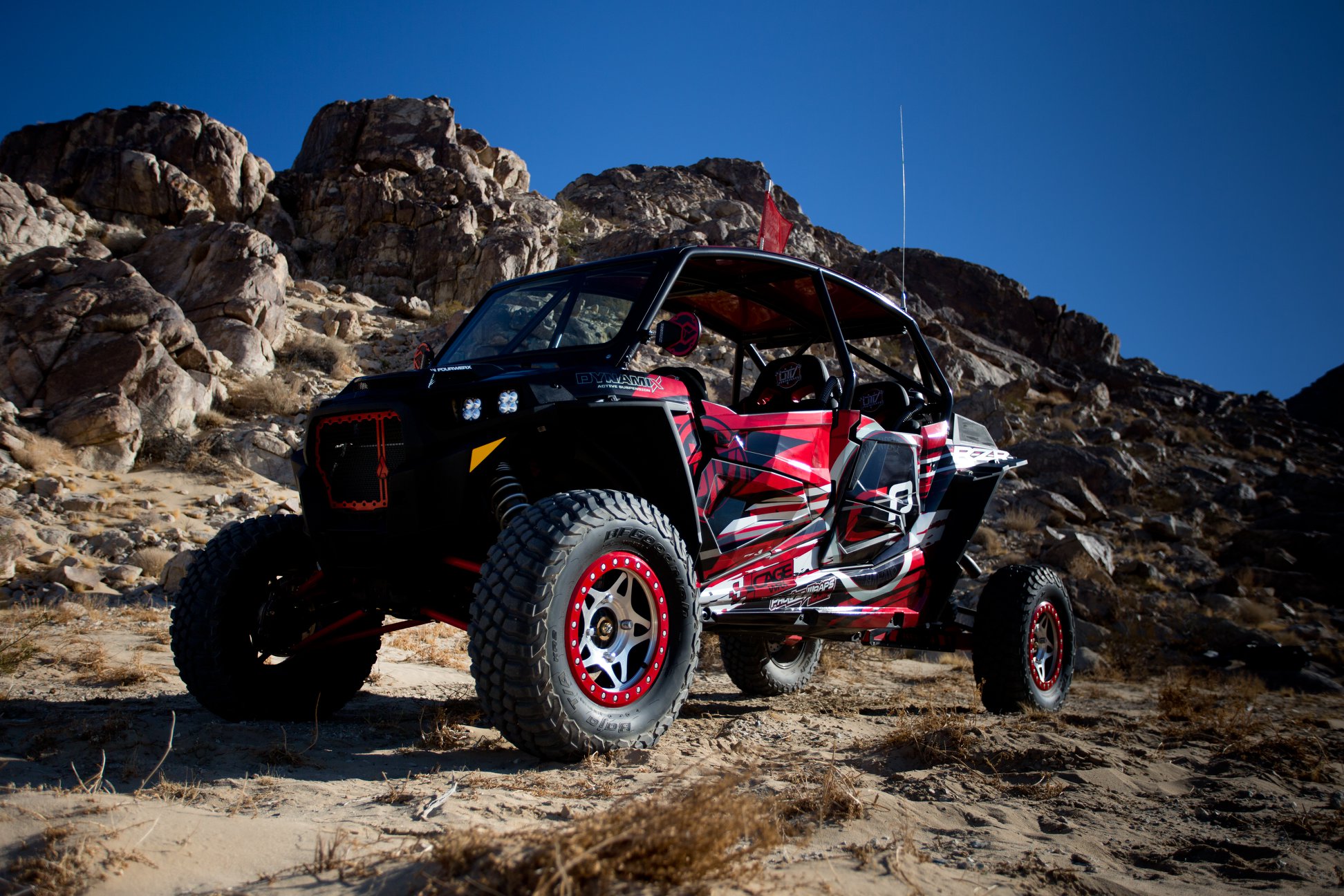 Polaris RZR - A memorable build for a legendary guy. Full...