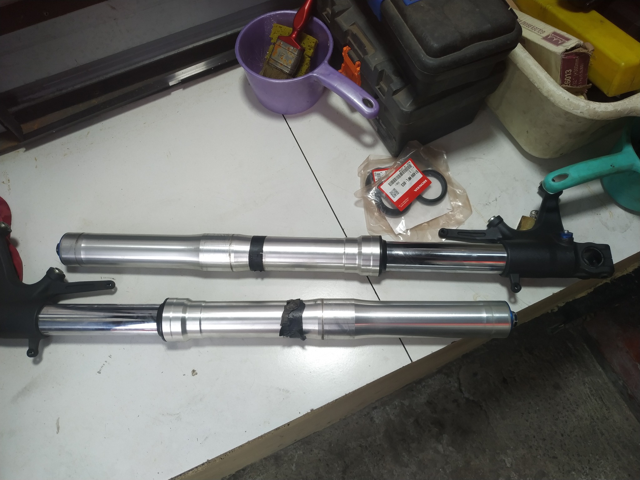 Fork Seal and Oil PMS.Ride safe to all.🏍️🙏👊#ForksealReplaced🛵