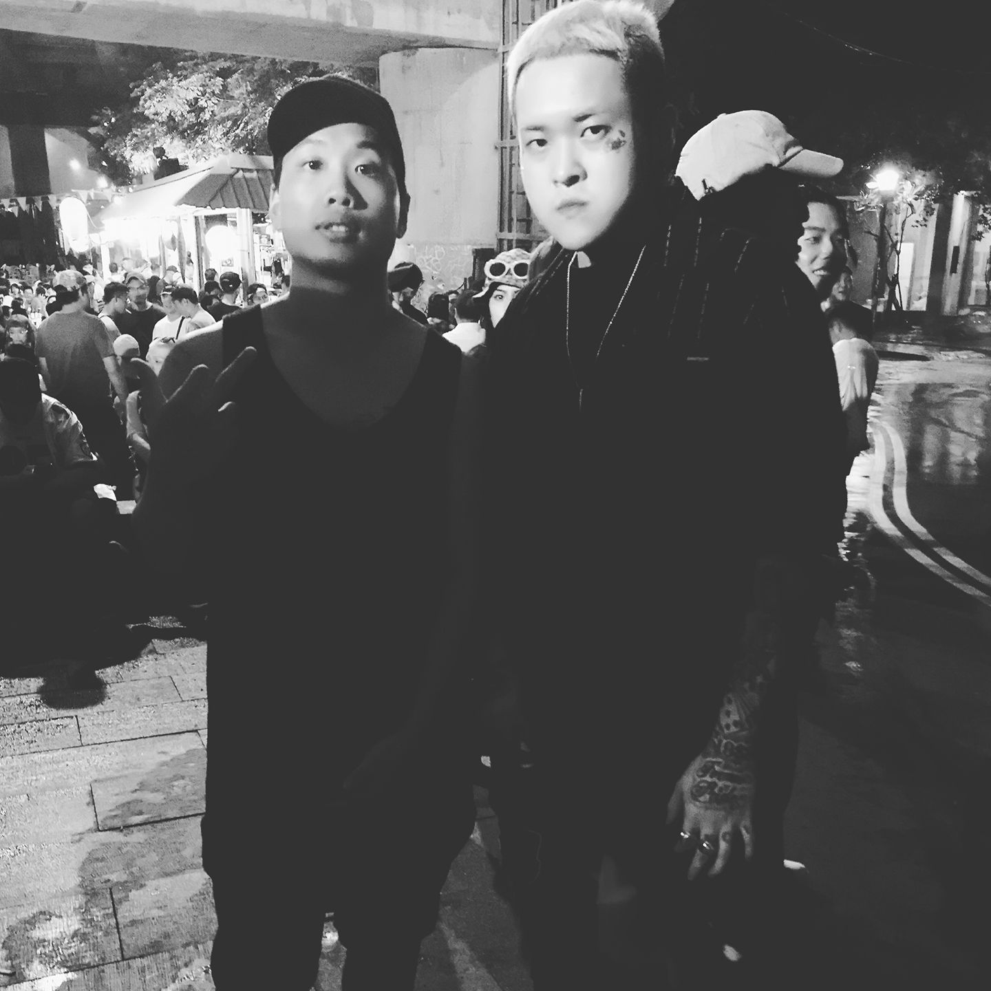 許時 ShiShr - 昨天去DDS 的派對玩 竟然遇到台中Peatle 台灣我最respect的rapper... | Facebook