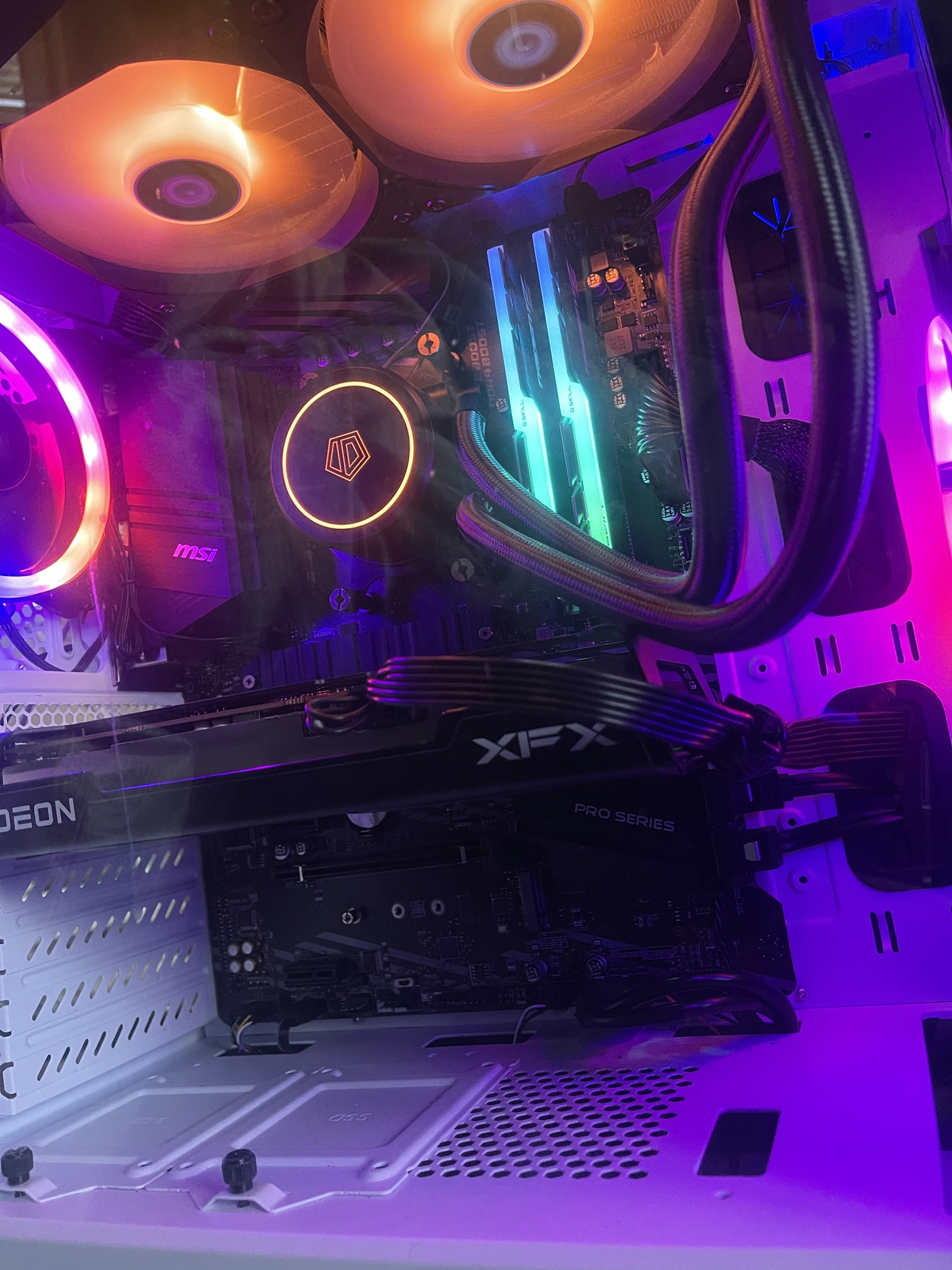 MSI Gaming Plus B550 build with Ryzen 7 5700X and 2x 5060ti GPUs