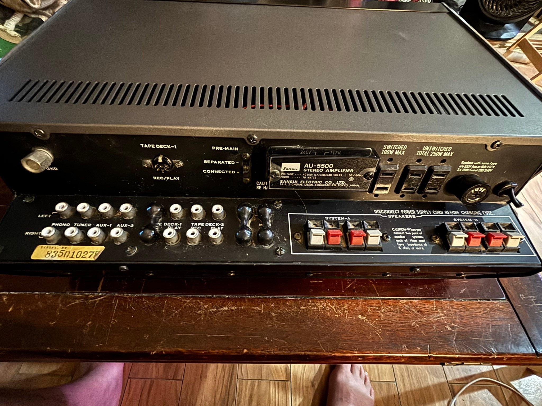 Repairing a vintage Sansui AU-5500 amplifier found very cheaply