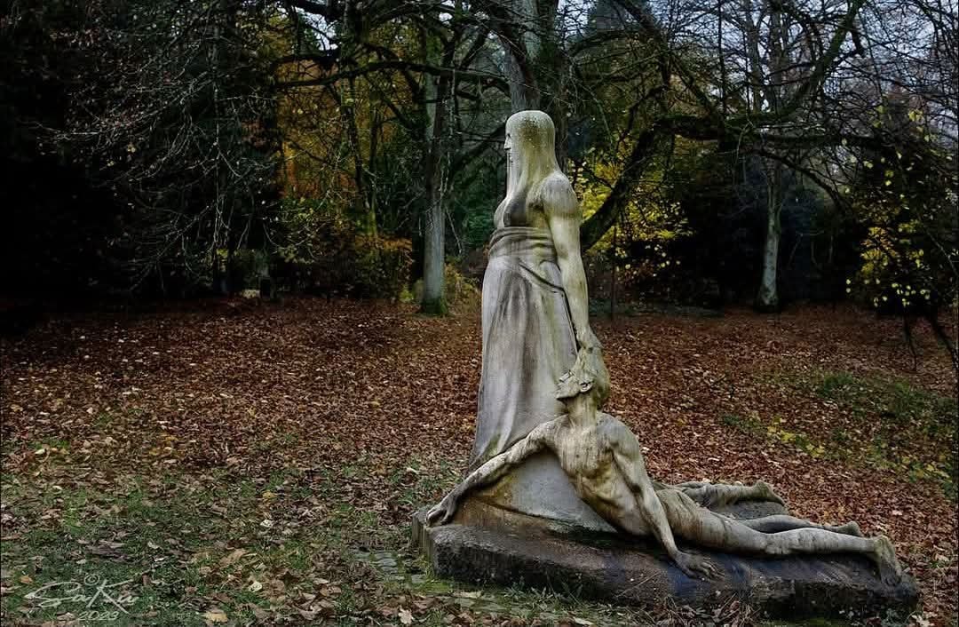 Art Nouveau sculpture The Destiny by Hugo Lederer