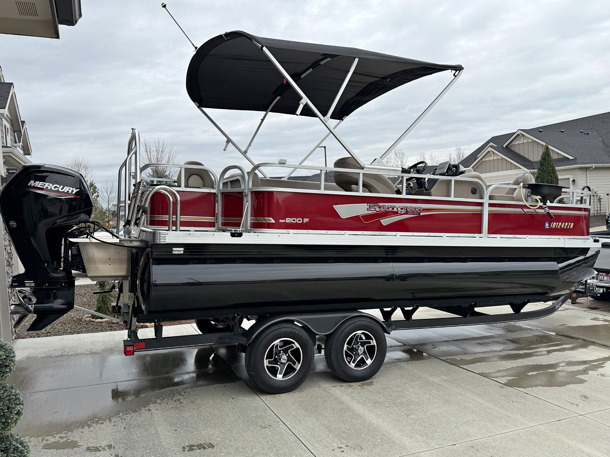 LIKE NEW 20 Foot Ranger Pontoon 2022 Fully Loaded 90HP Mercury 52hr ...