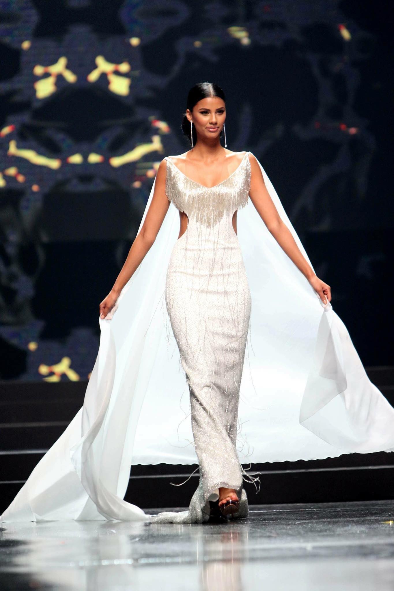 tamaryn green dress Welcome to the sisterhood 👑 ❤️Our Miss South Africa 2018❤️ So proud!!! #misssouthafrica2018 Miss South Africa __with:acc0575_gold