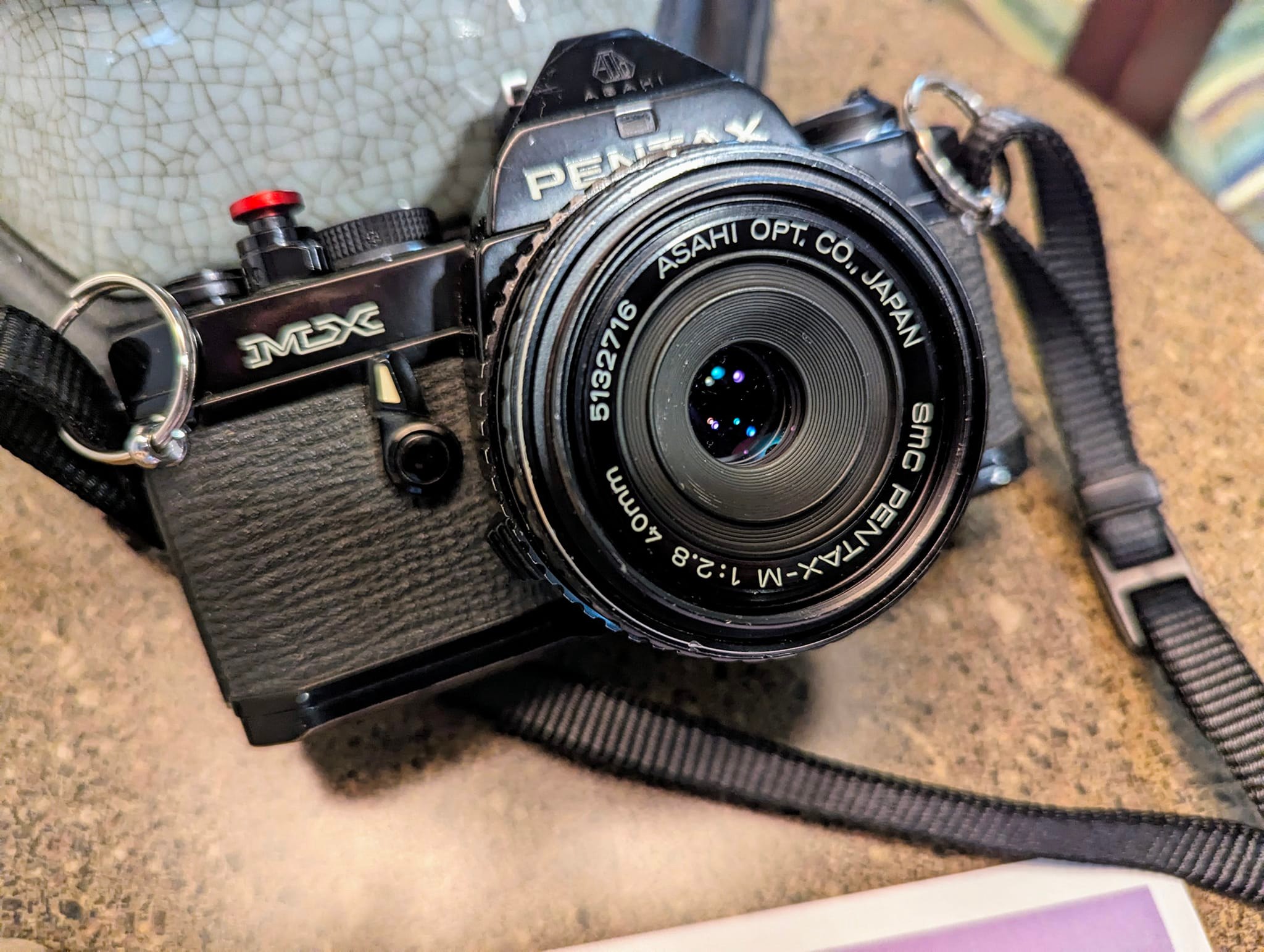 Pentax-M 40mm f/2.8 lens for Pentax KX and MX cameras