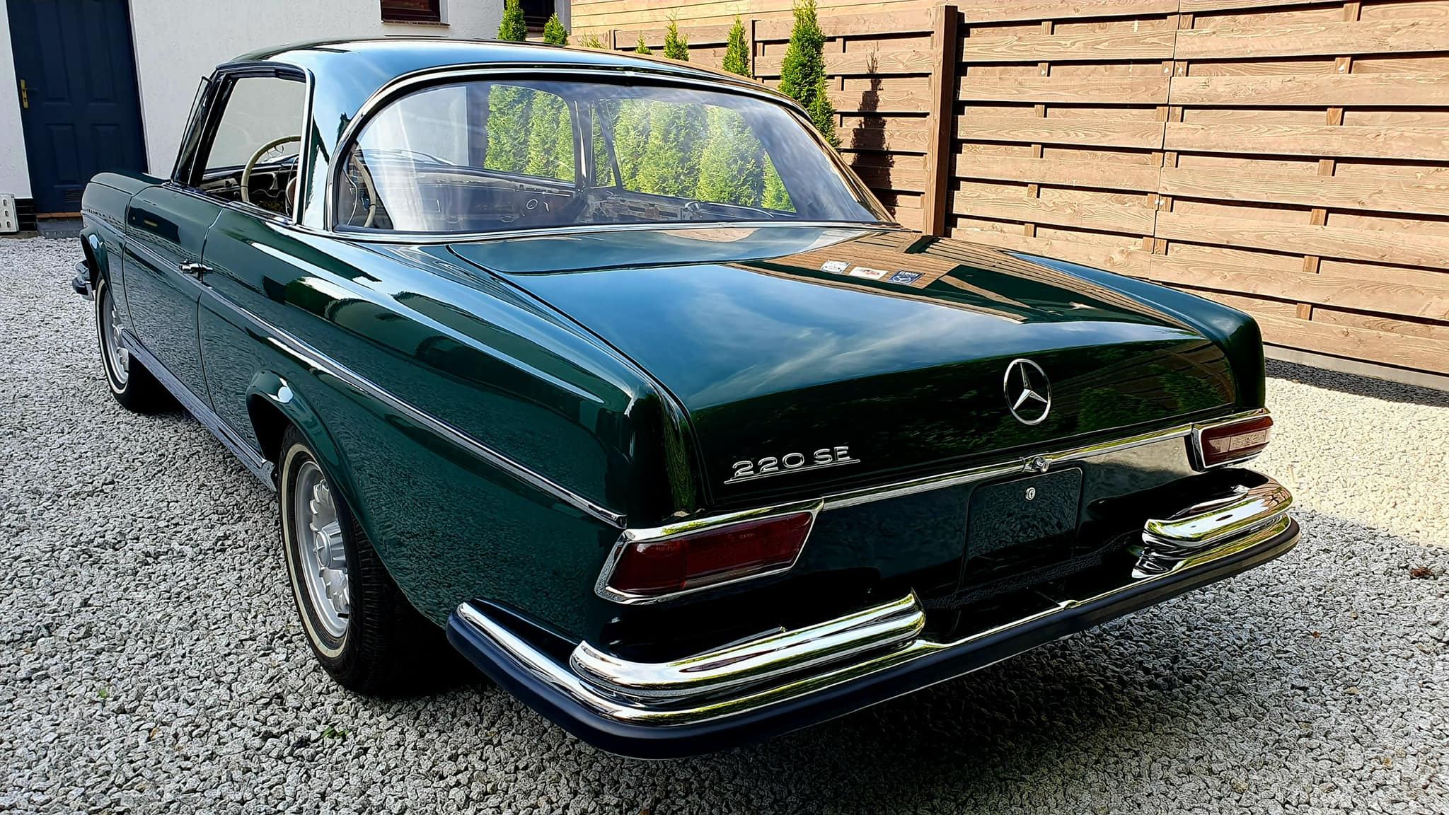 Rubber Trunk Mat for Mercedes W114 W115 (1968-1976