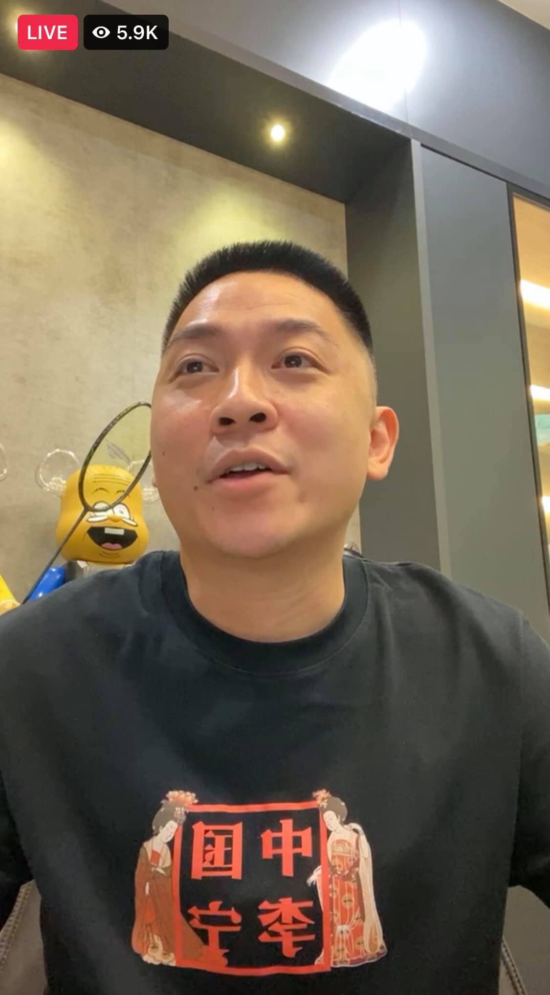谈天说羽 BadTalk - 在今晚男单16强李梓嘉对谌龙的硬战，BadTalk主播陈文宏也开了直播分析双方的战术，让... | Facebook