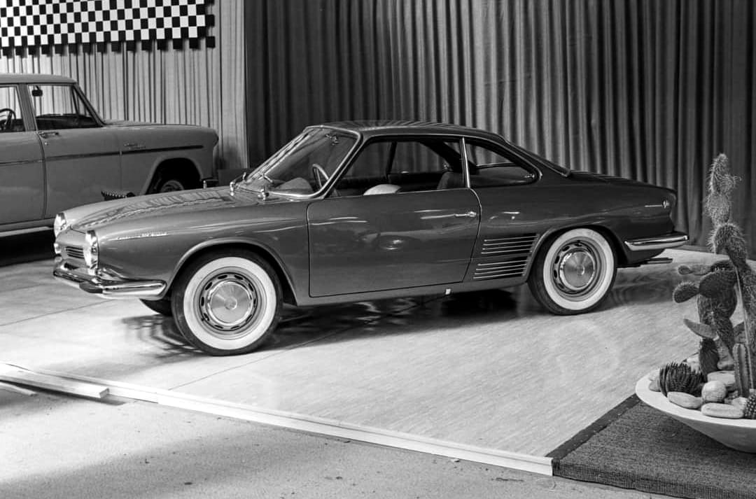 Hino Contessa 900 Sprint - Prototipo by Michelotti (1962).